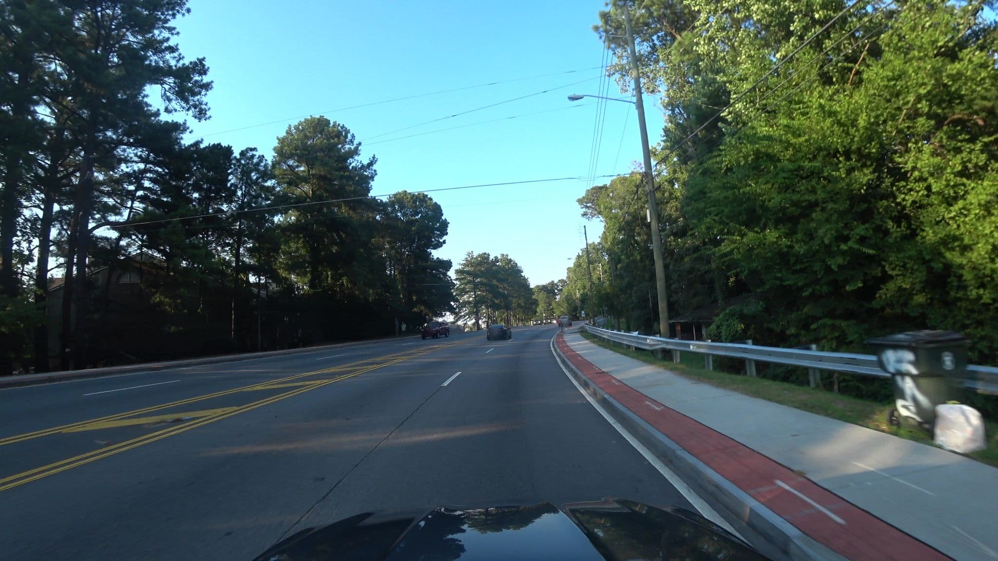 Street view near Iffy's Comfy Bed, Brookhaven — © lxmatl6 (CC BY-SA · Mapillary)