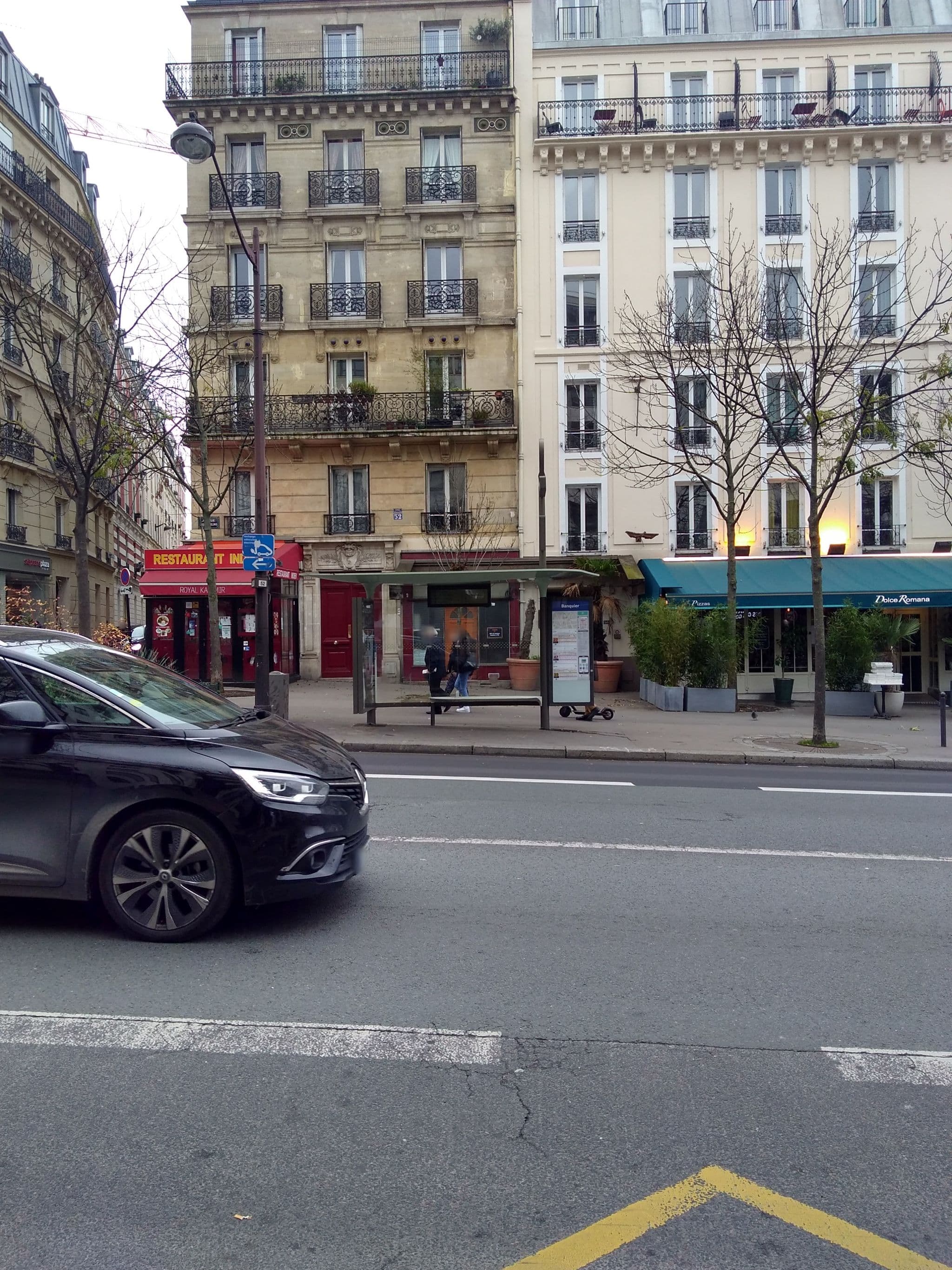 Street view near Oops!, Paris 13 Gobelins — © nlehuby (CC BY-SA · Mapillary)