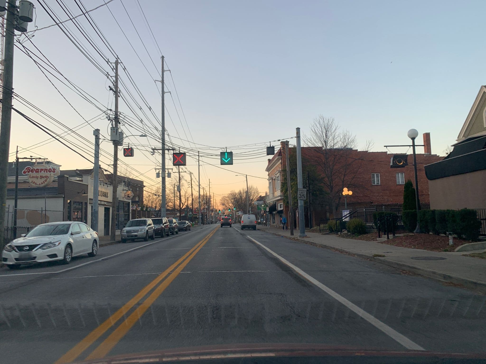 Street view near The Roost Inn, Audubon Park — © jroseaph (CC BY-SA · Mapillary)