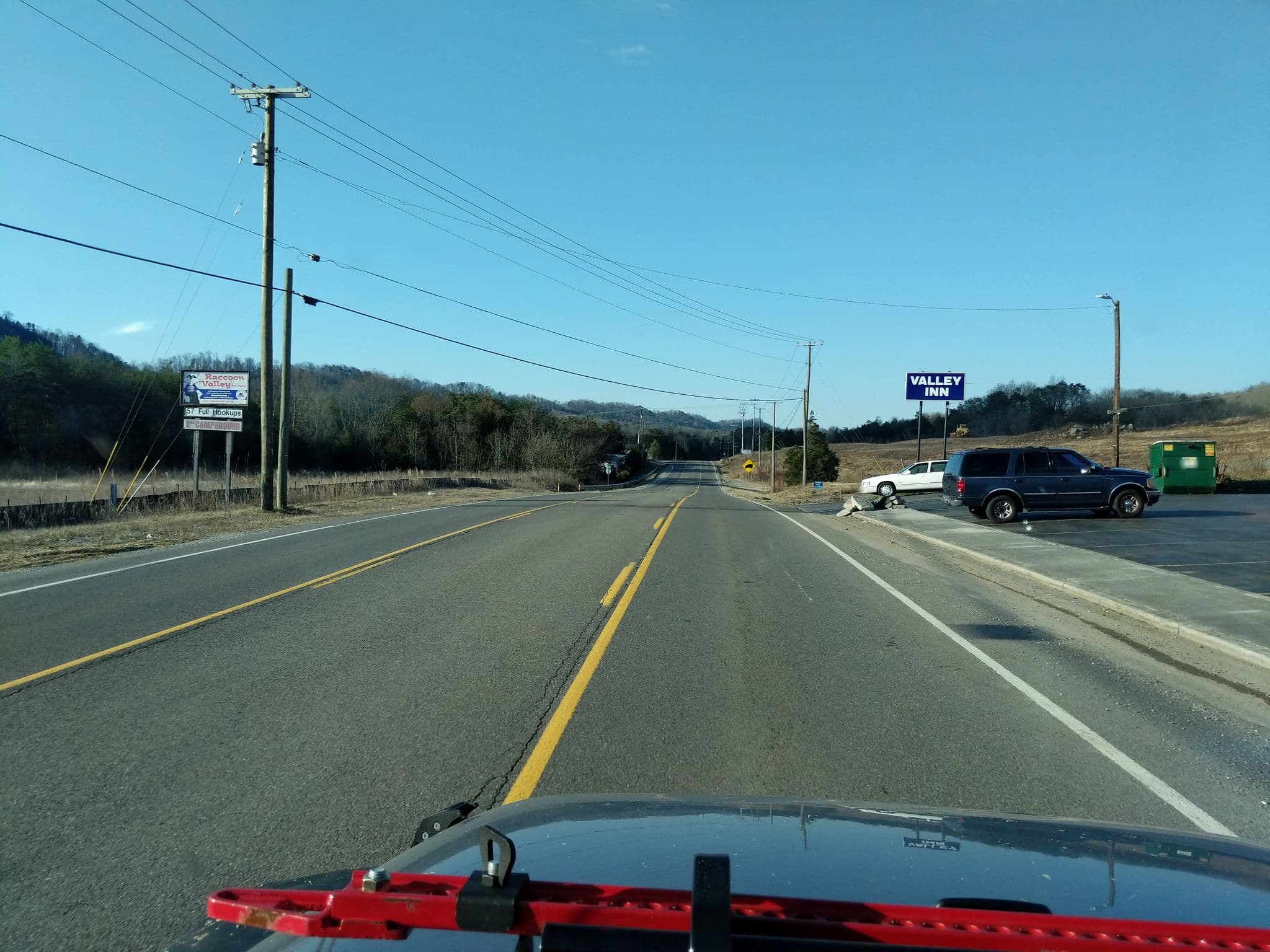 Street view near Valley Inn, Norris — © jasonwi (CC BY-SA · Mapillary)