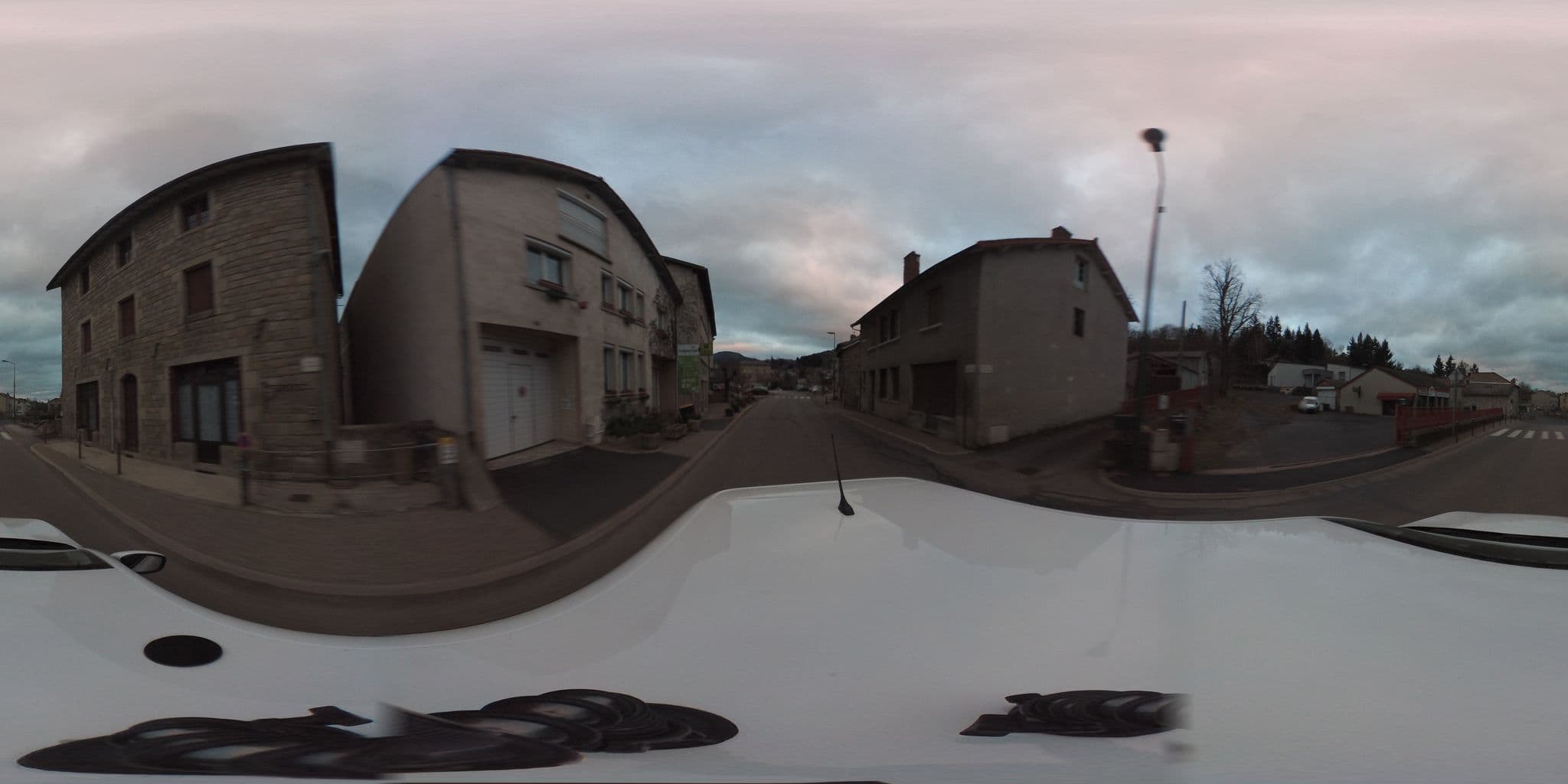 Street view near Le Barriol, Saint-Julien-Chapteuil — © arteragence (CC BY-SA · Mapillary)