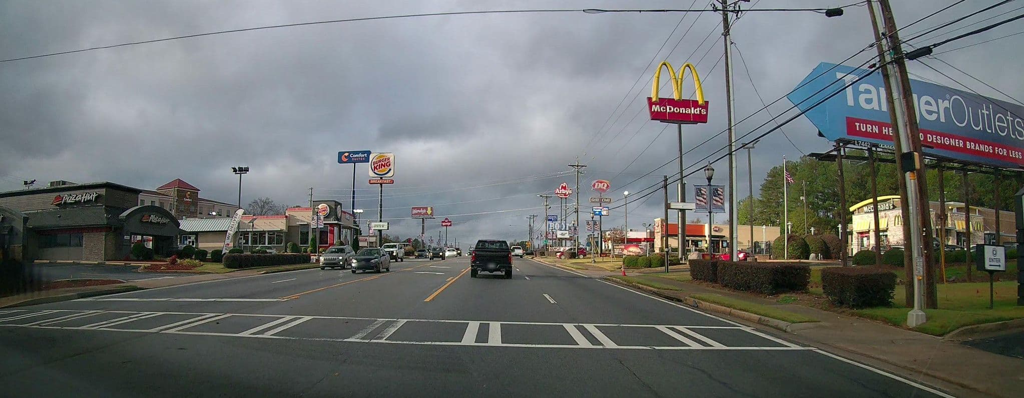 Street view near Spark By Hilton, Lula — © lordsutch (CC BY-SA · Mapillary)