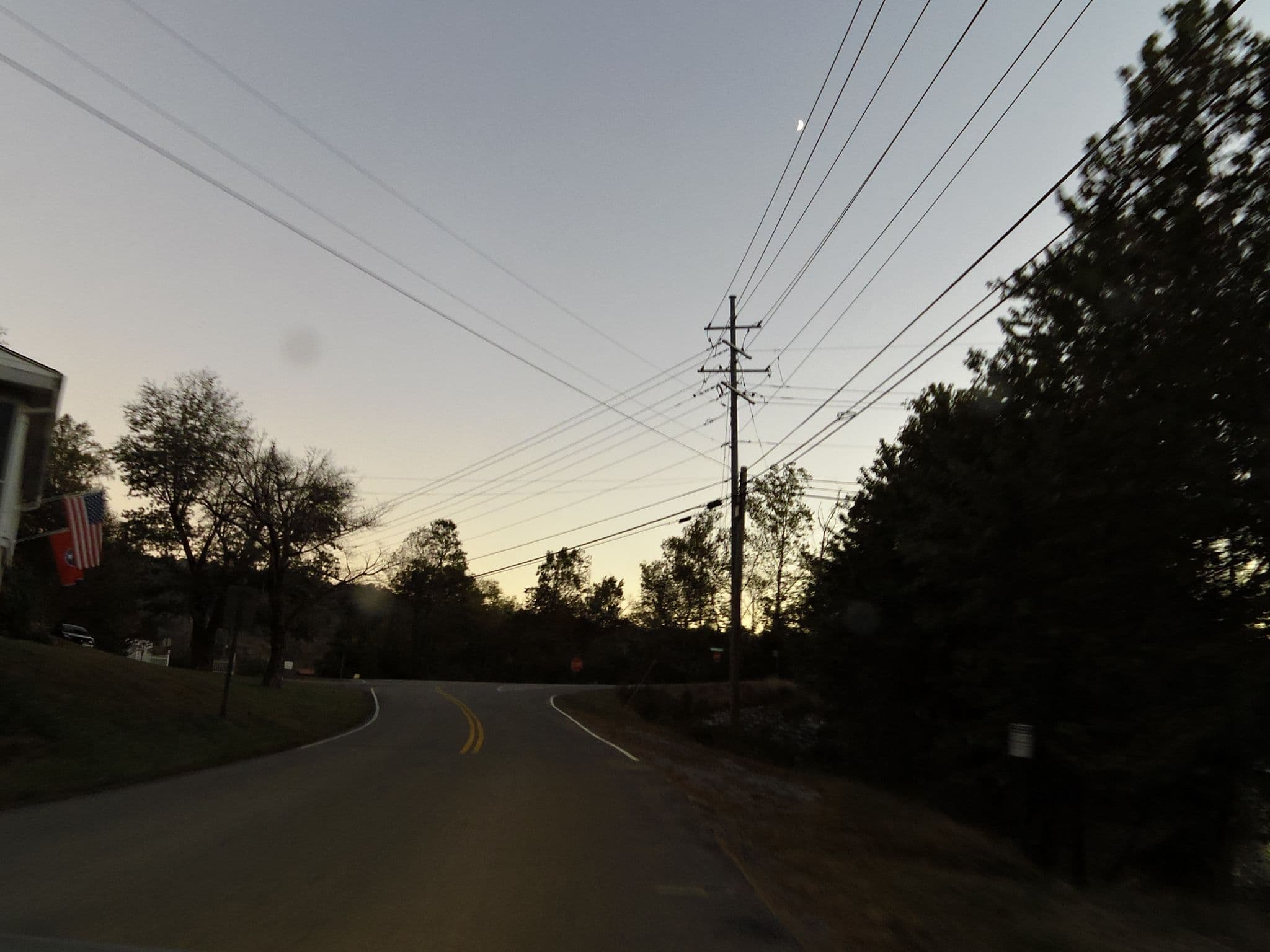 Street view near Chilhowee Inn, Eagleton Village — © allen (CC BY-SA · Mapillary)