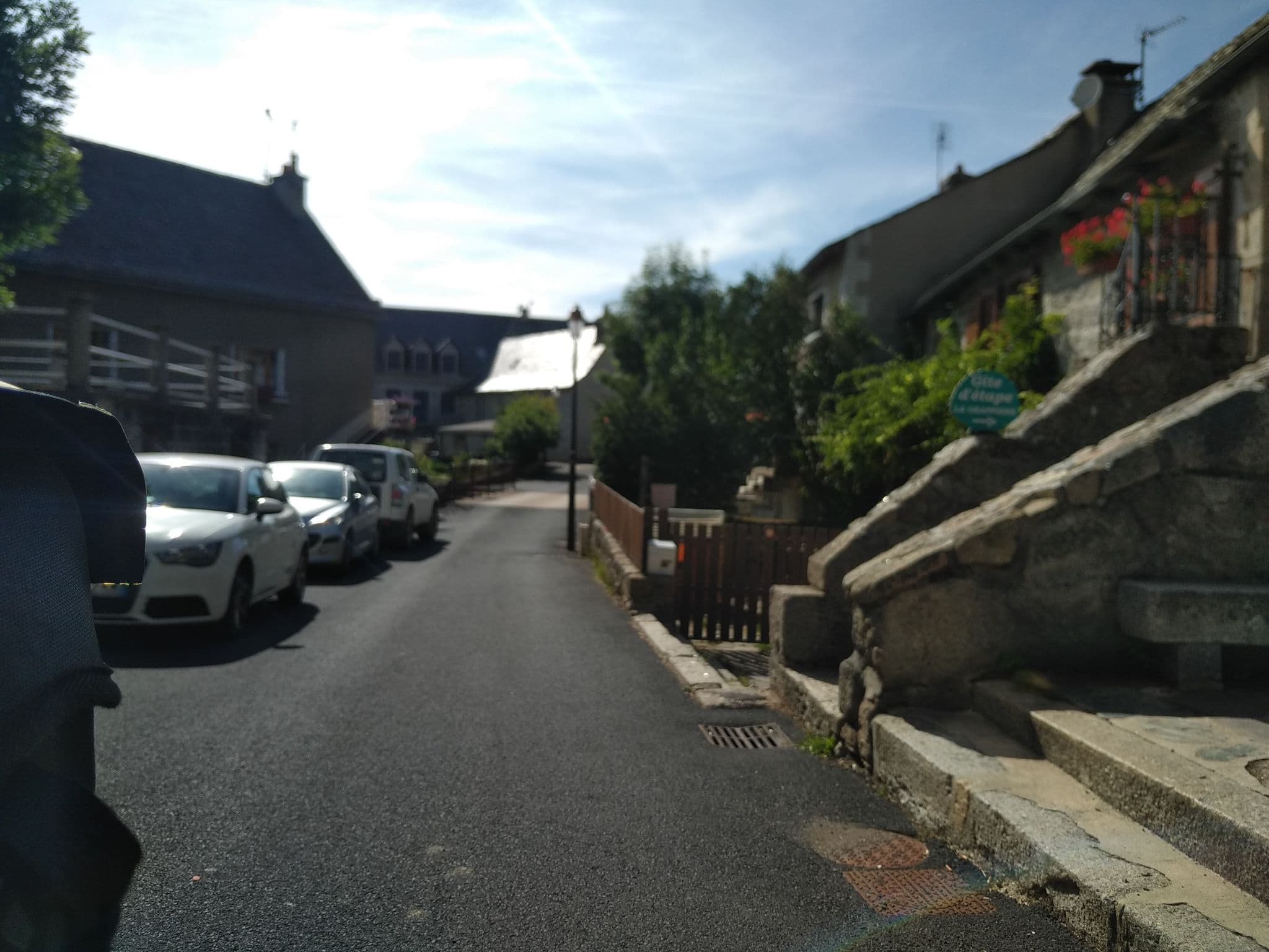Street view near Lo d'ici, Laguiole — © nomadmapper (CC BY-SA · Mapillary)