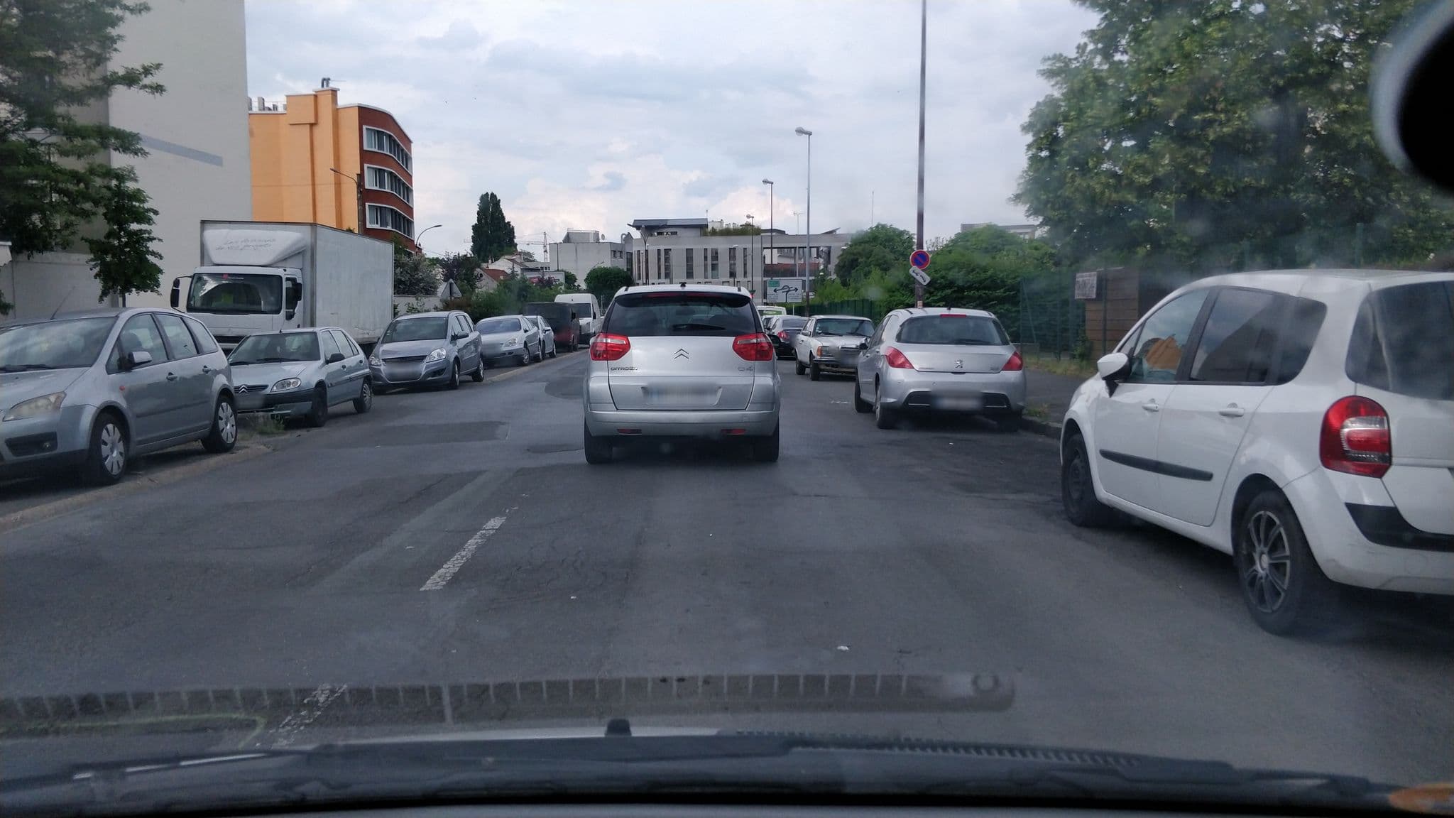 Street view near Première Classe, Montreuil — © svr123456789 (CC BY-SA · Mapillary)