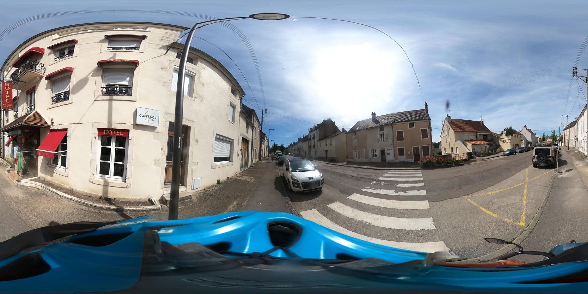 Street view near Hôtel de la Ferté, Chagny — © padididejurbise (CC BY-SA · Mapillary)
