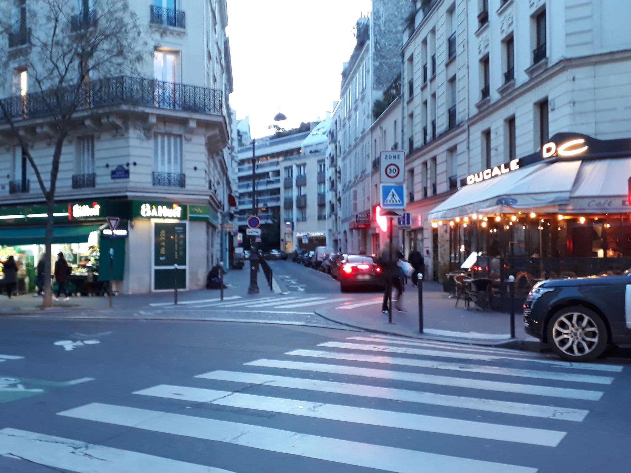 Street view near Hôtel Palais de Chaillot, Paris 16 Passy — © laurentlouf (CC BY-SA · Mapillary)