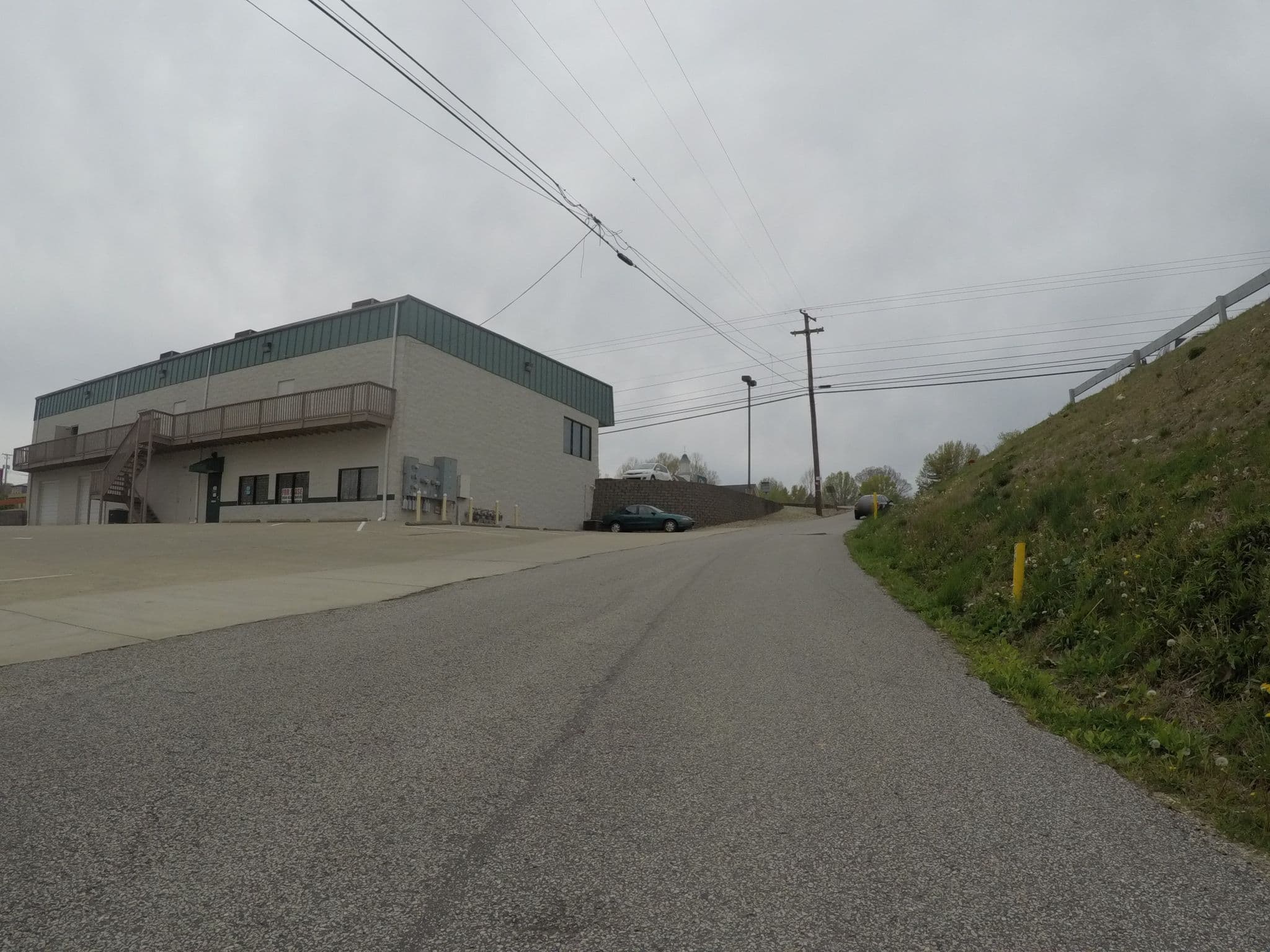 Street view near The Retreat, Pea Ridge — © pkoby (CC BY-SA · Mapillary)