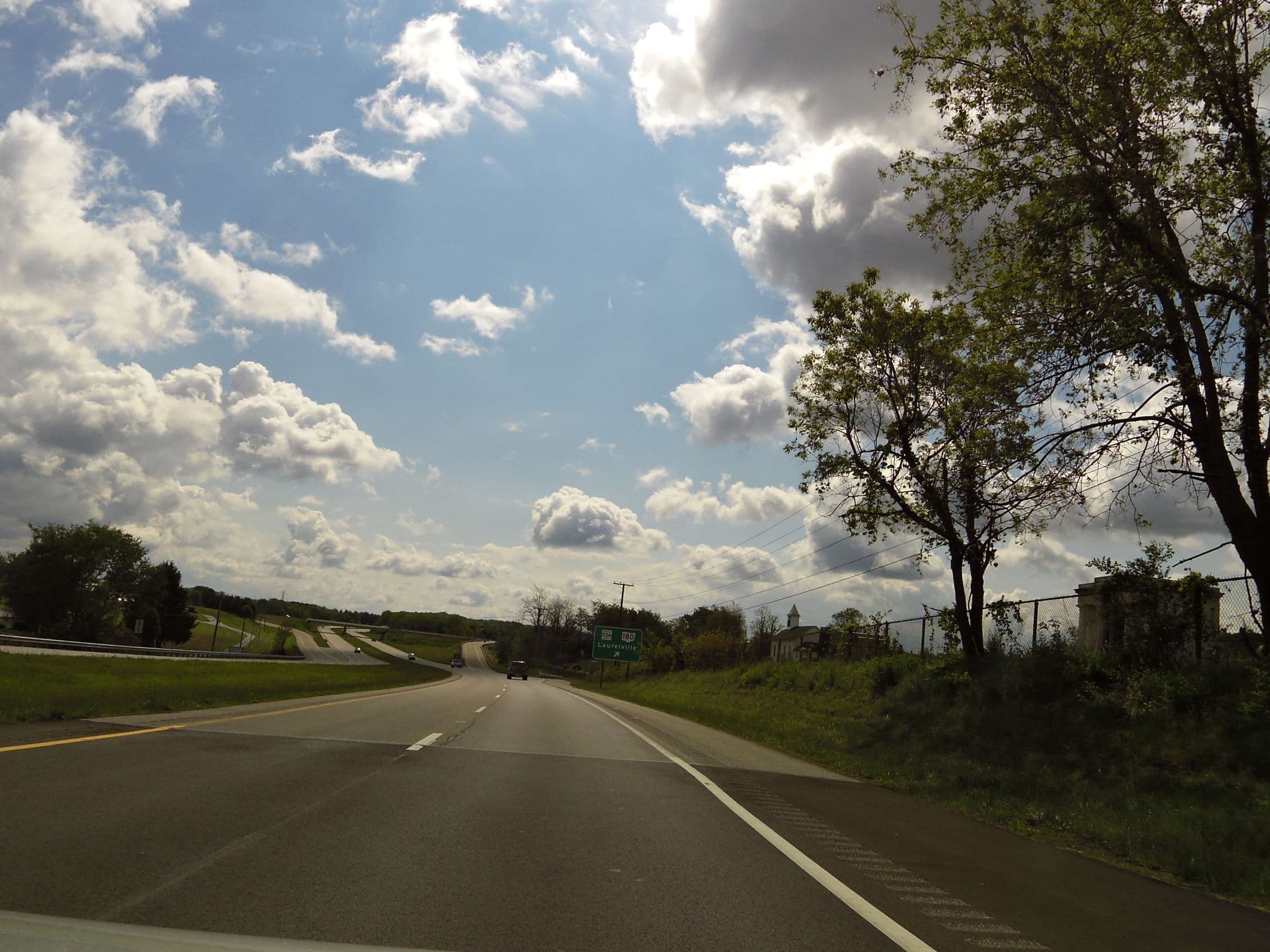 Street view near Inn at cedar falls, Nelsonville — © allen (CC BY-SA · Mapillary)