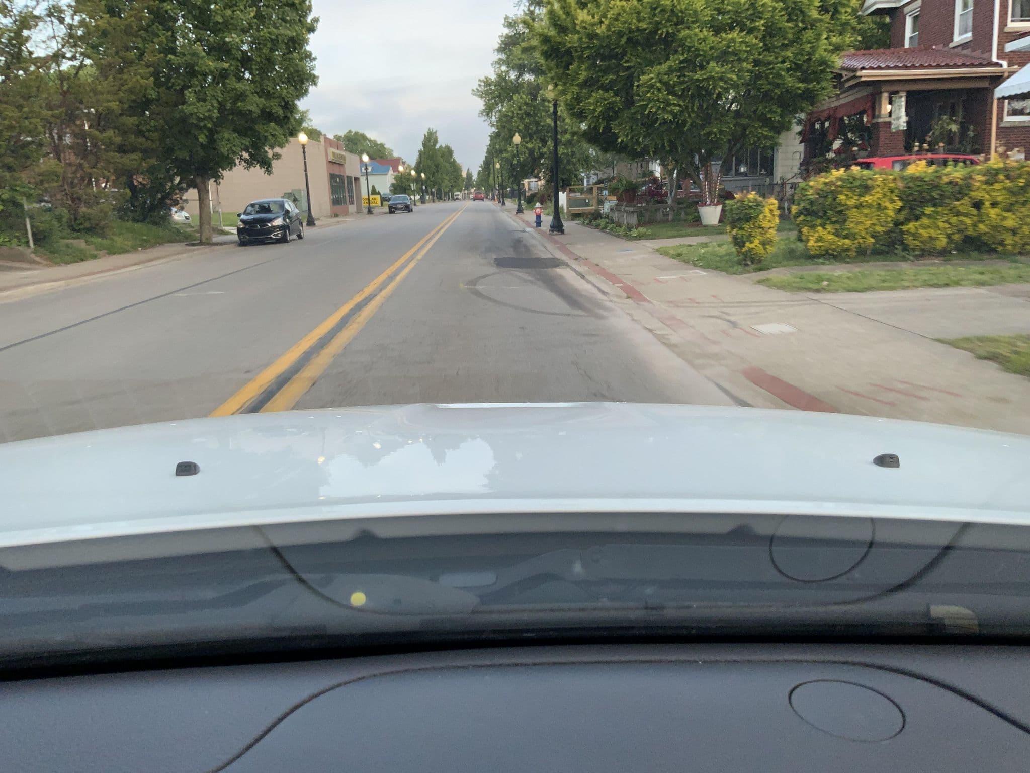 Street view near Brass Pineapple, South Charleston — © wvuferrari (CC BY-SA · Mapillary)
