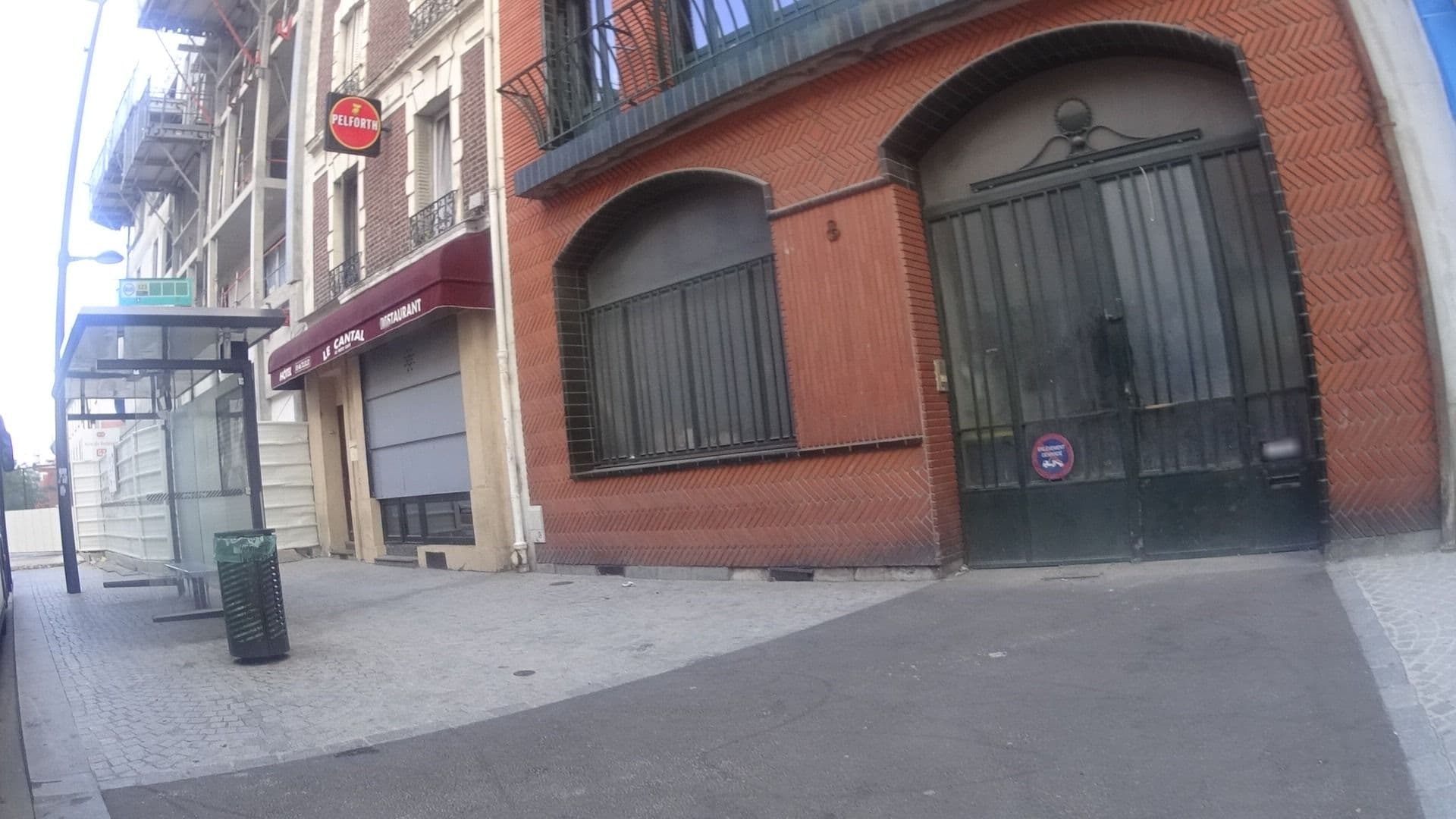 Street view near Le Petit Cantal, Charenton-le-Pont — © ramap (CC BY-SA · Mapillary)