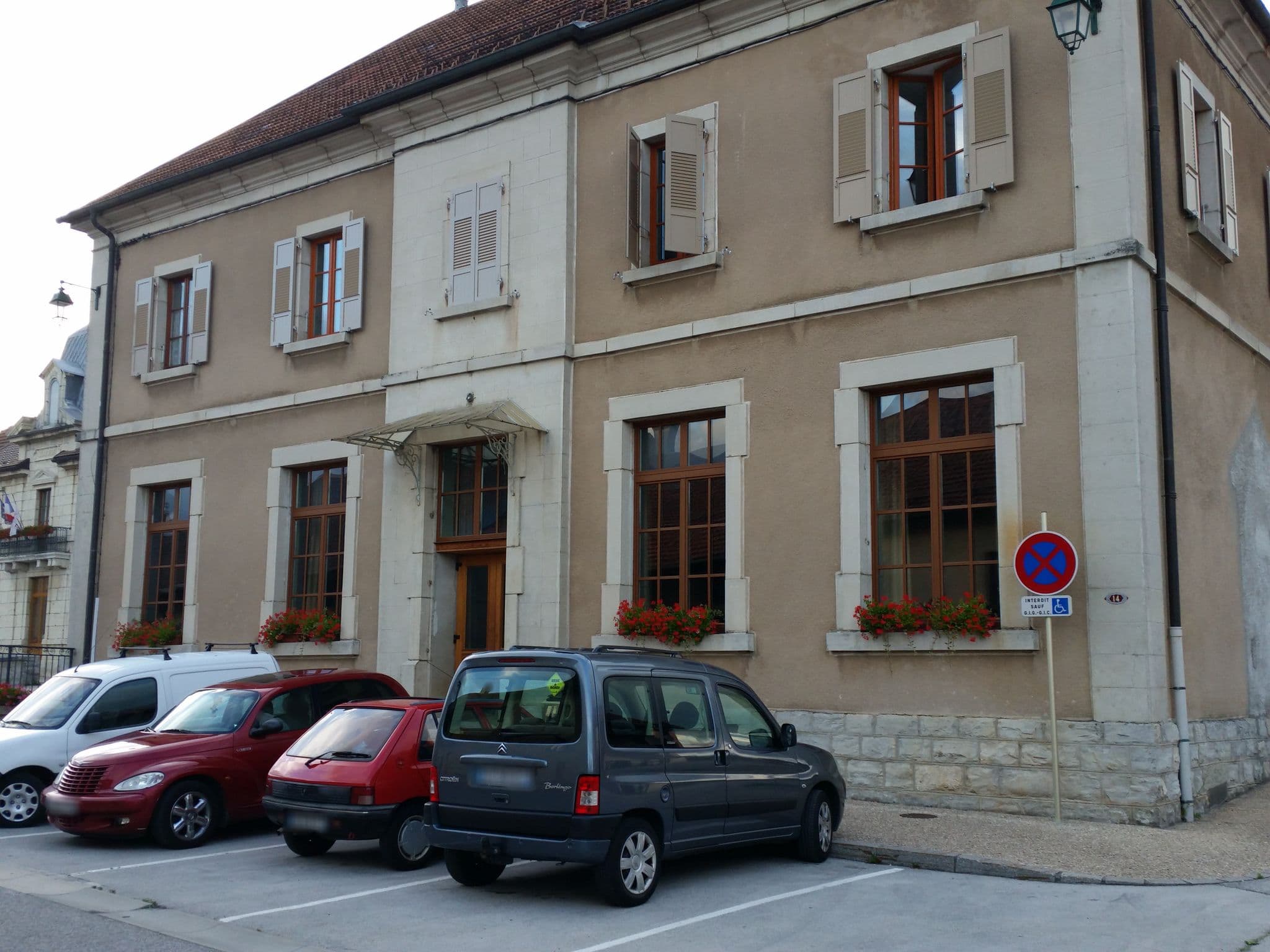 Street view near Les Gentianes, Jougne — © pyrog (CC BY-SA · Mapillary)
