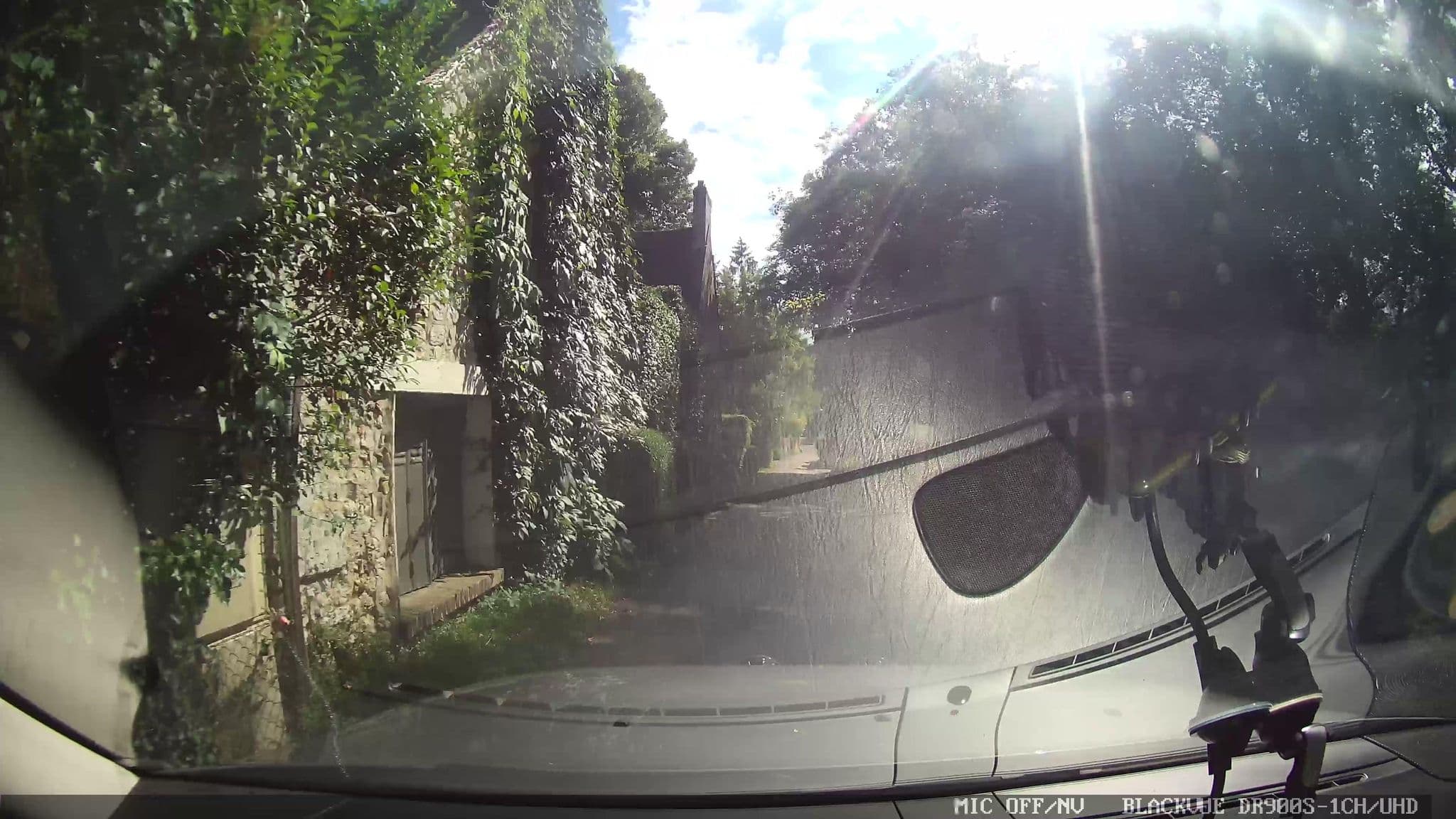 Street view near La Dîme, Limetz-Villez — © grobin (CC BY-SA · Mapillary)