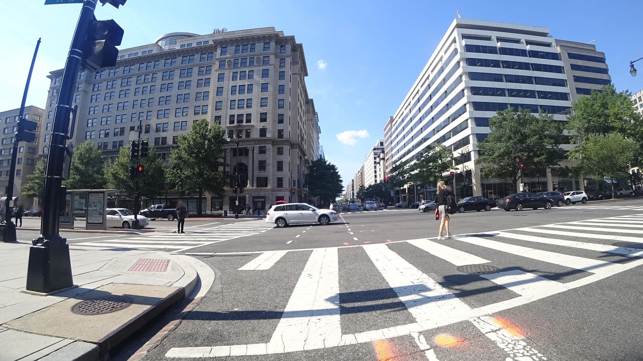 Street view near Rogue Hotel, Washington — © danbjoseph (CC BY-SA · Mapillary)