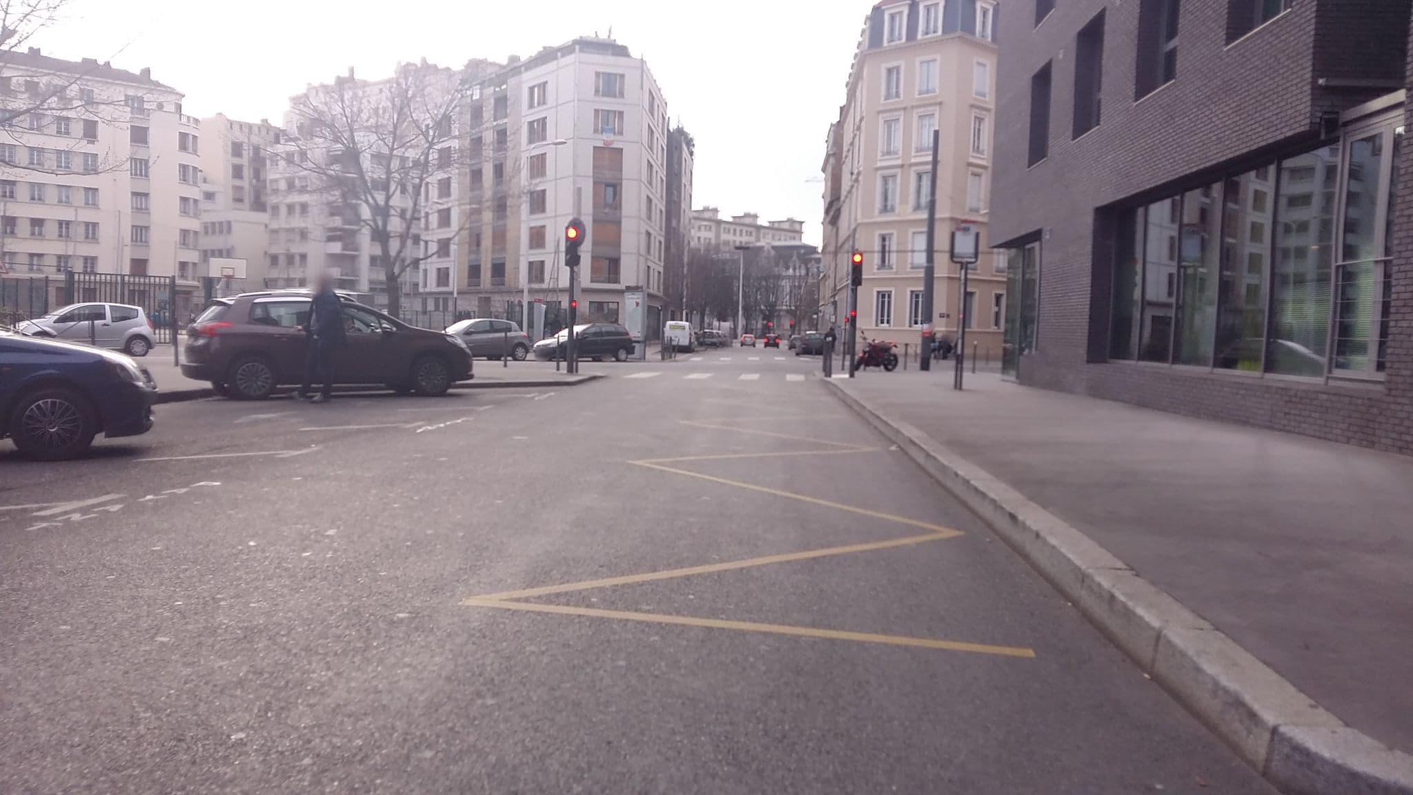 Street view near Mama Shelter, Lyon 07 — © blueberry (CC BY-SA · Mapillary)