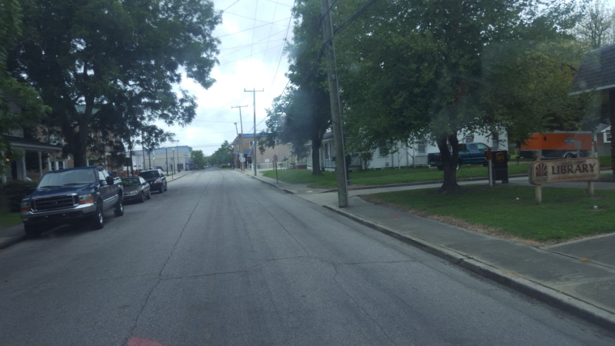 Street view near The Brickhouse Inn, Edenton — © jbthemilker (CC BY-SA · Mapillary)