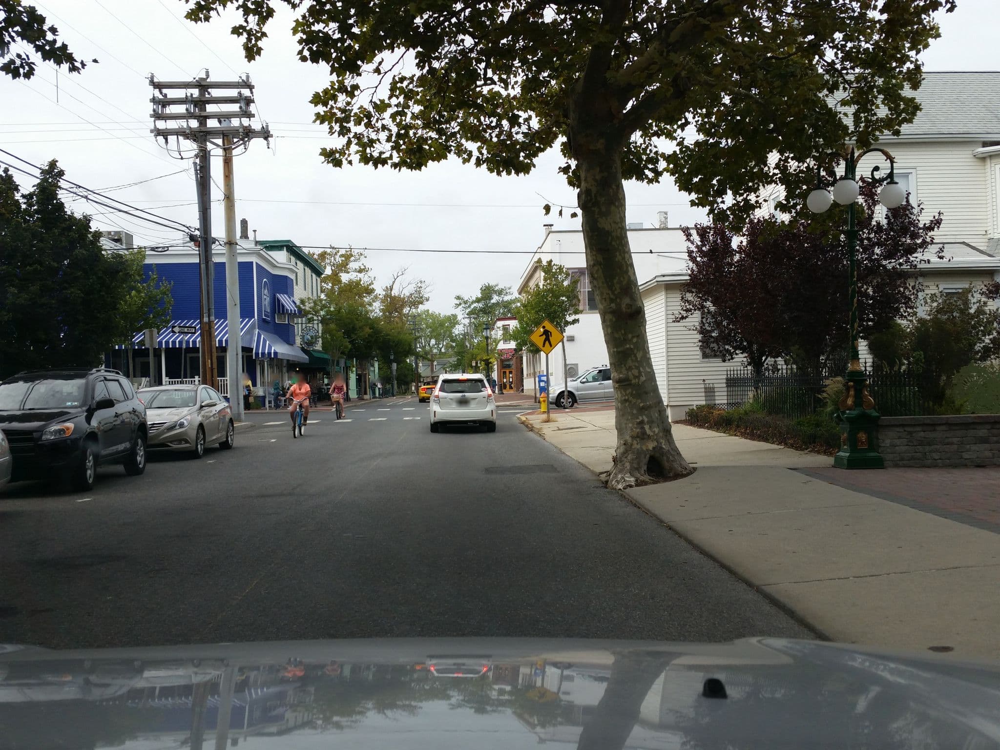 Street view near Psi Inn Downtown, Cape May — © dgearhart (CC BY-SA · Mapillary)