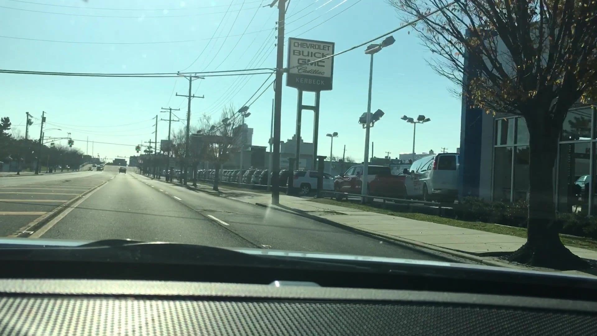 Street view near Mc Gettigan's, Ventnor City — © lvl5 (CC BY-SA · Mapillary)