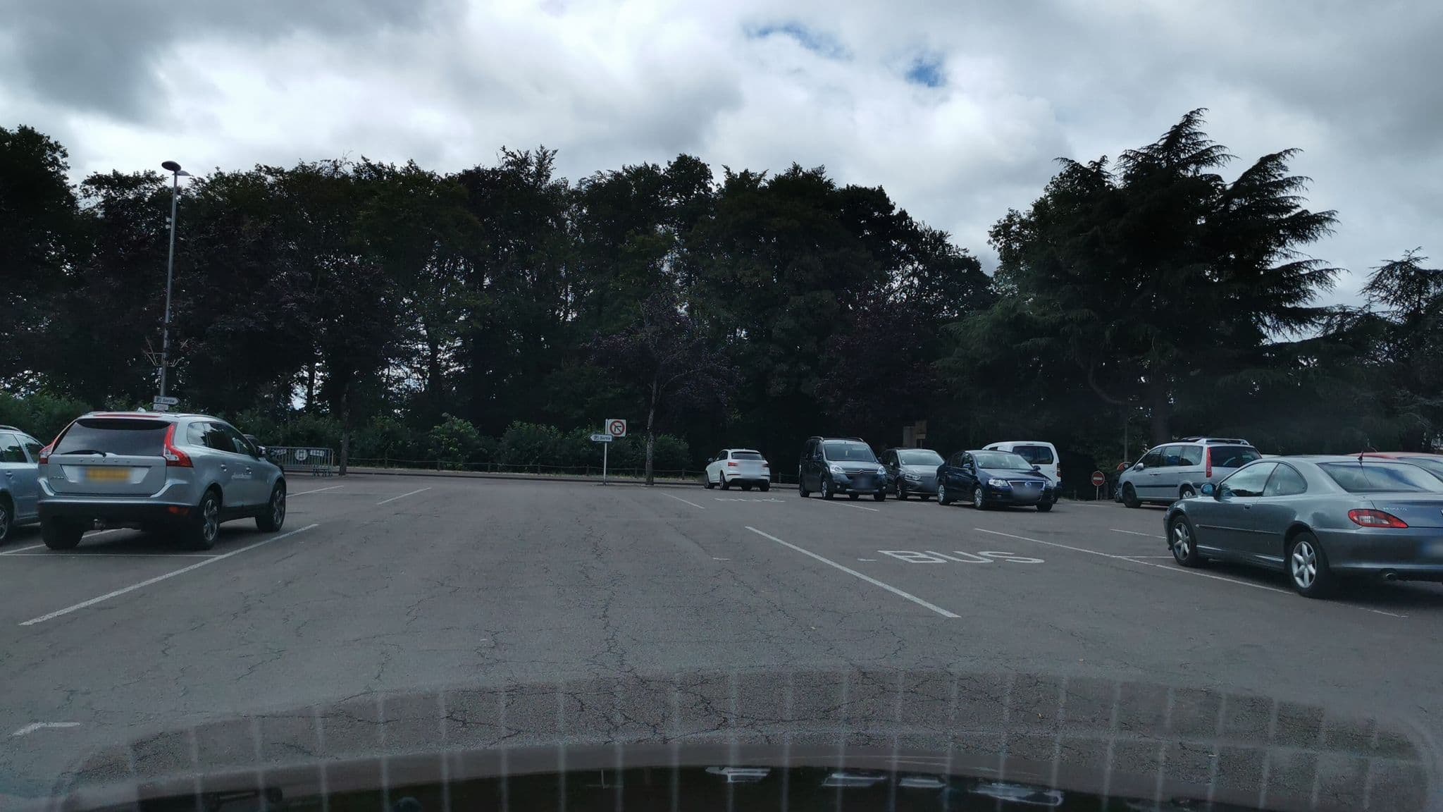 Street view near Creusot Hotel, Le Creusot — © percherie (CC BY-SA · Mapillary)
