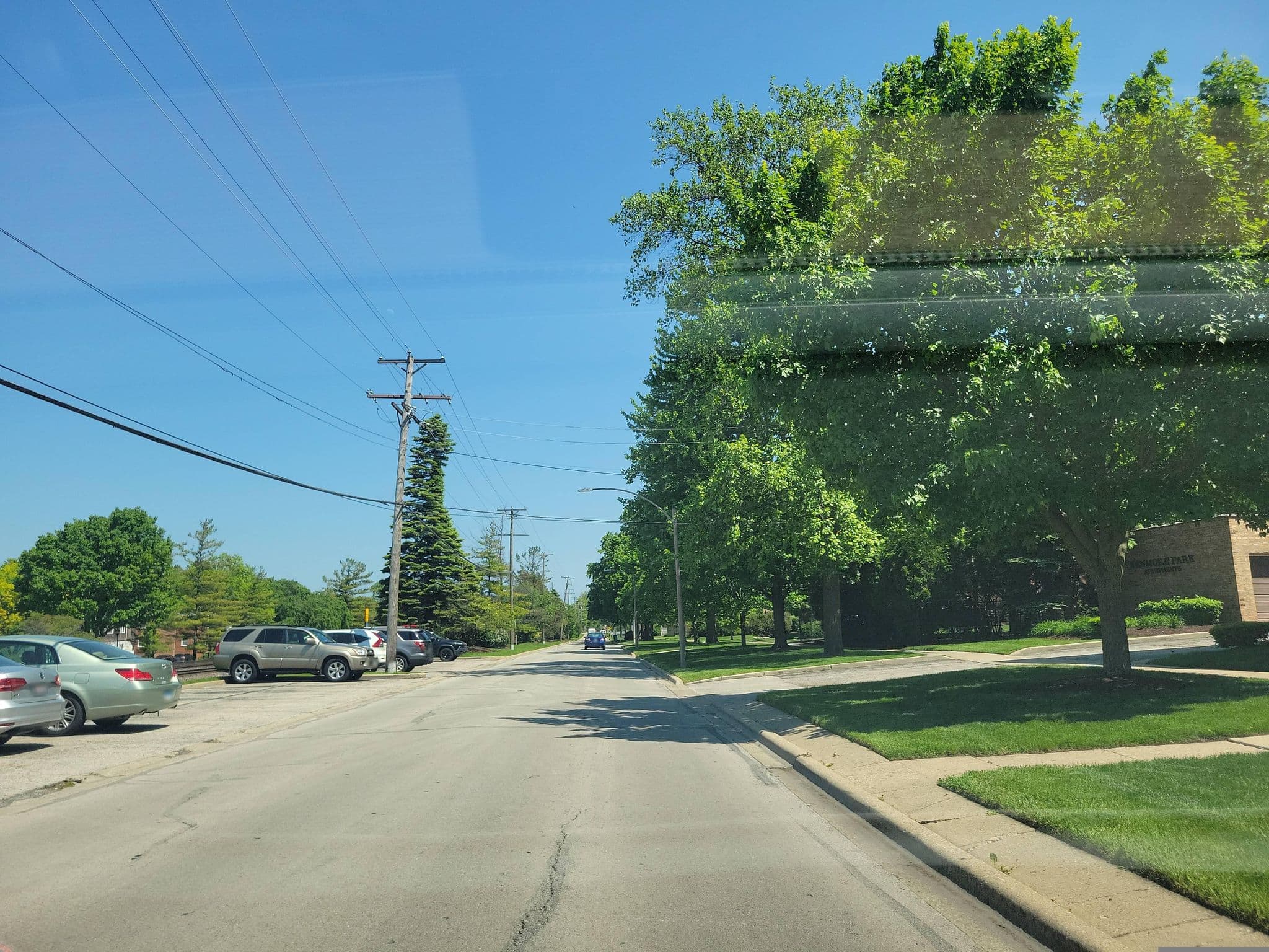 Street view near The Buffalo Clouds, Northlake — © Montrose_Lyle (CC BY-SA · Mapillary)