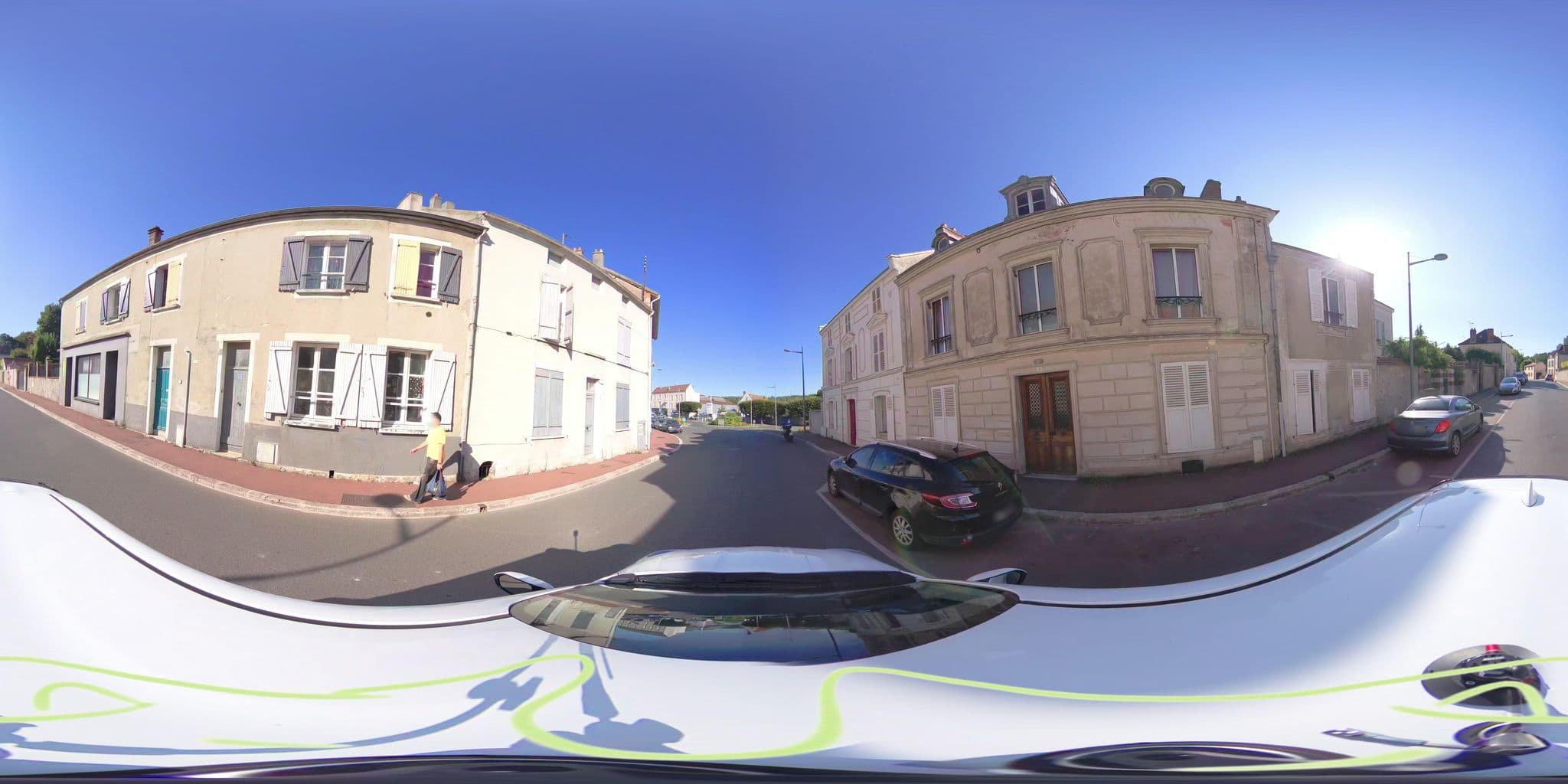 Street view near Aux Lyx Charmants, Provins — © atchisson (CC BY-SA · Mapillary)