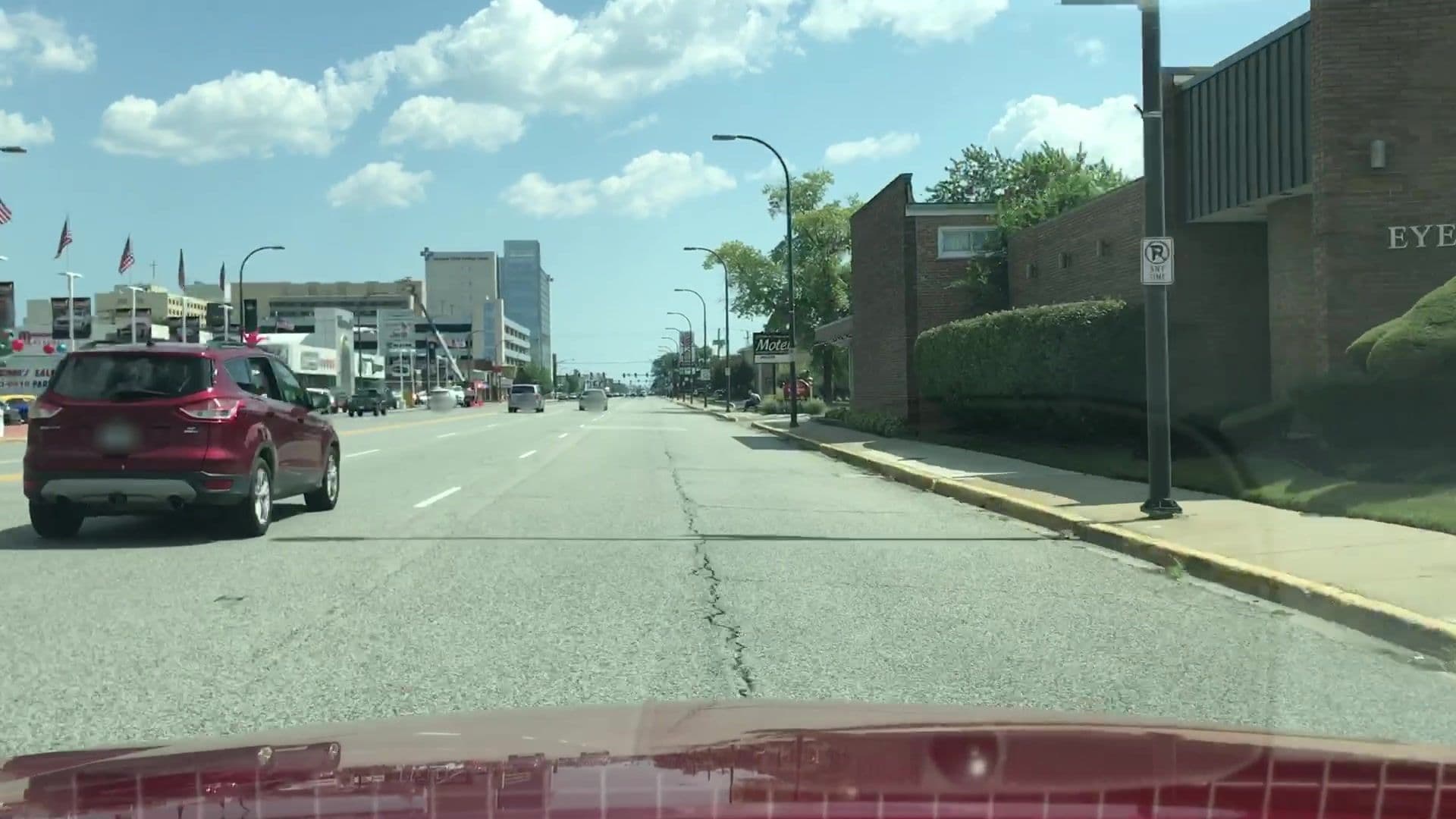 Street view near Gateway Motel, Hometown — © lvl5 (CC BY-SA · Mapillary)
