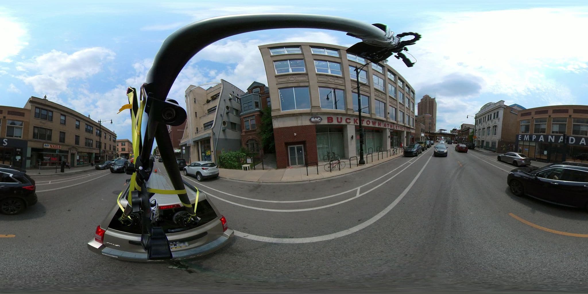 Street view near The Squeeze, Ukrainian Village — © hmhtb (CC BY-SA · Mapillary)