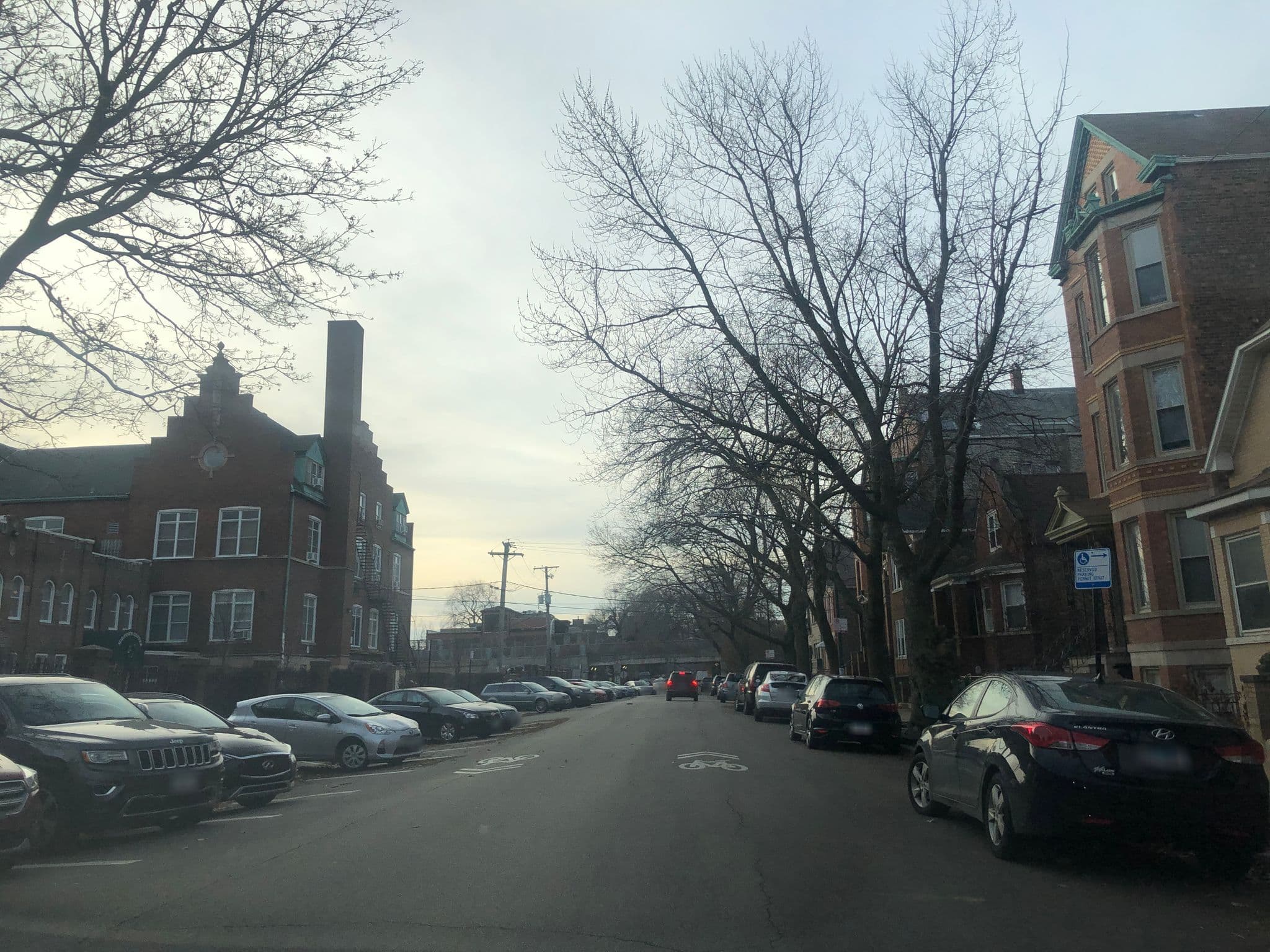 Street view near Smush room, Ukrainian Village — © glendachagas (CC BY-SA · Mapillary)
