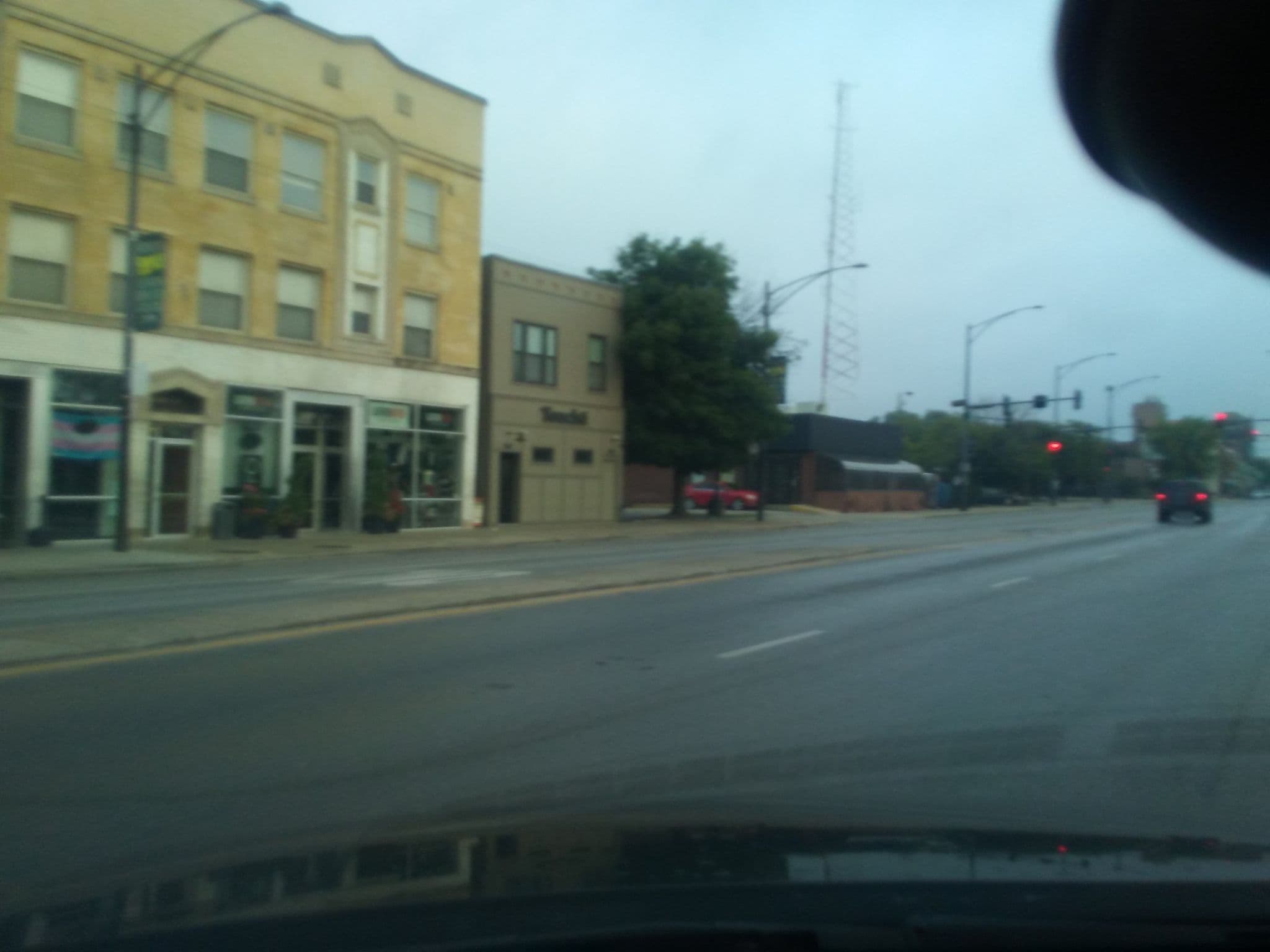 Street view near Ashland Arms Guest House, Rogers Park — © mly_ord02 (CC BY-SA · Mapillary)