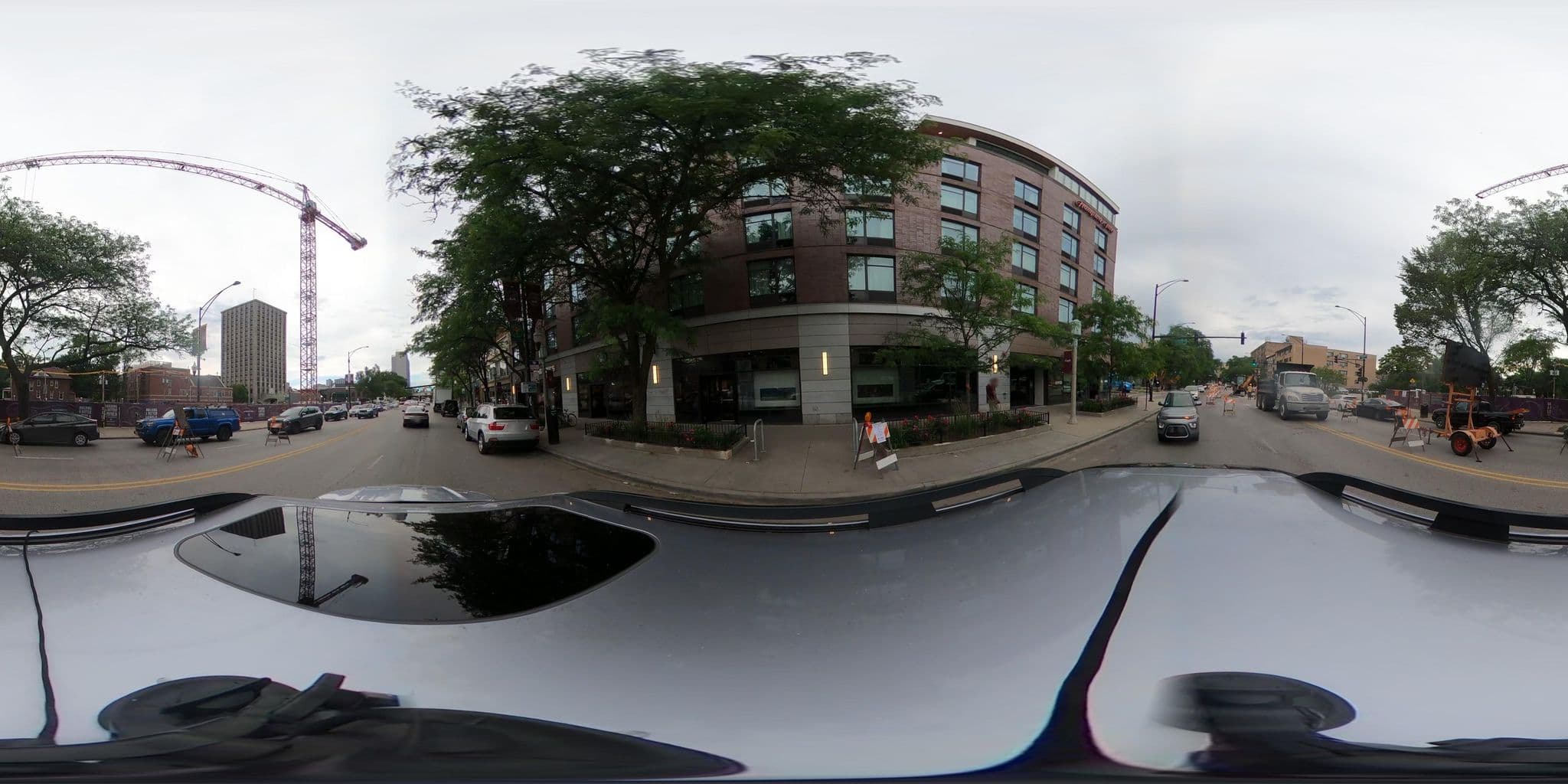 Street view near Hampton Inn by Hilton, Rogers Park — © mapillary01730 (CC BY-SA · Mapillary)