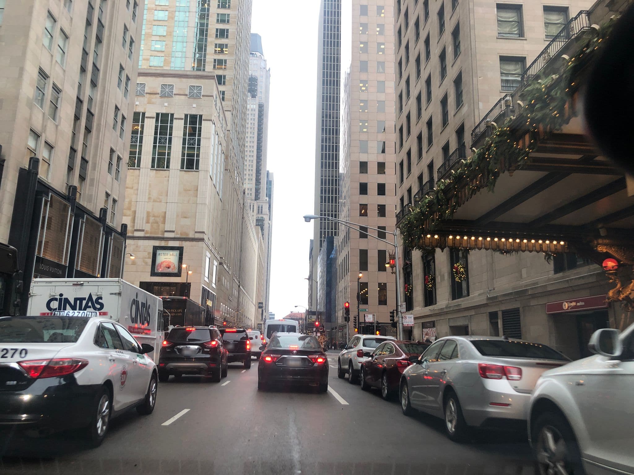 Street view near Rephlag Suite, Near North Side — © glendachagas (CC BY-SA · Mapillary)