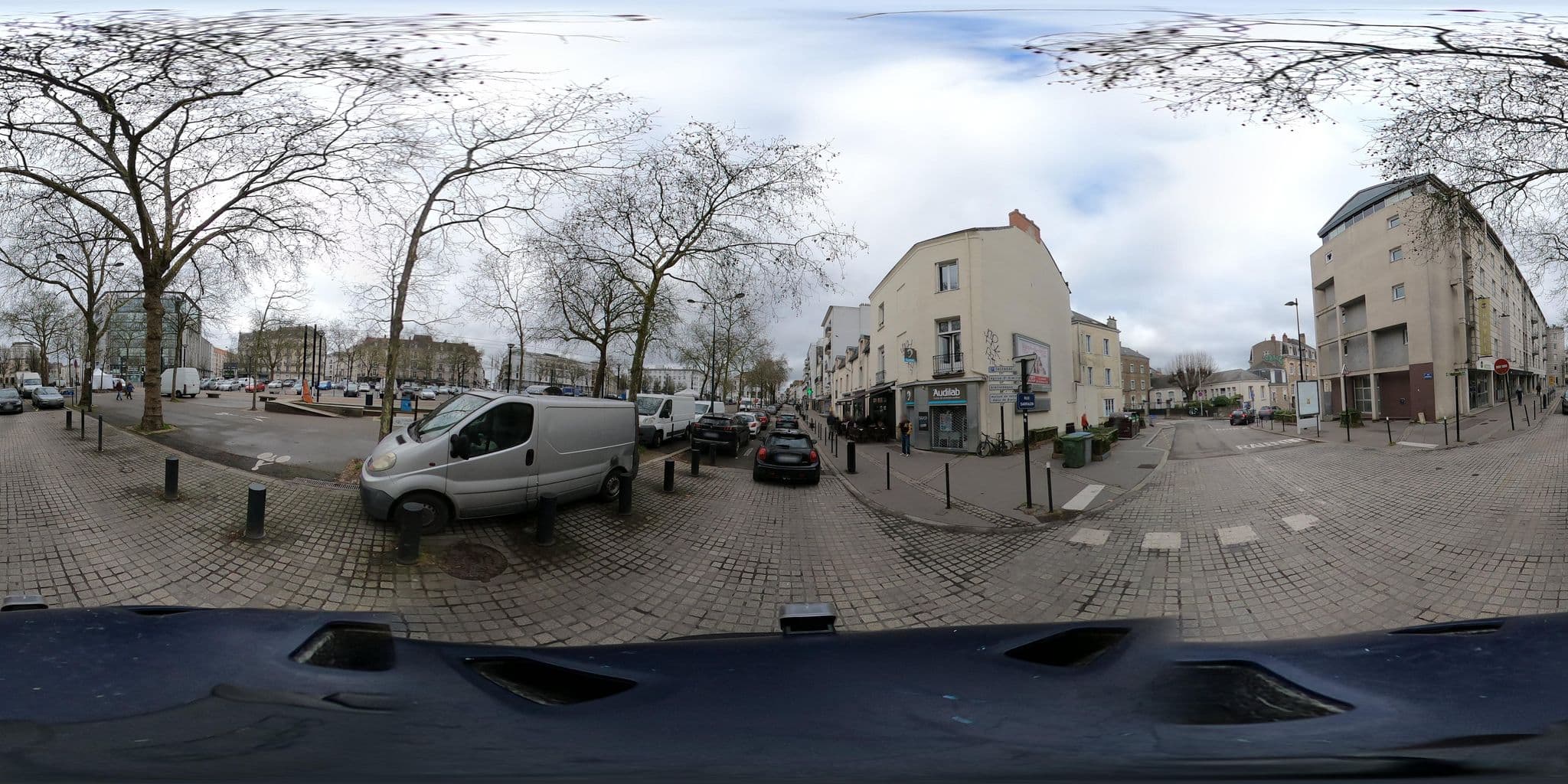 Street view near B&B Hôtel, Nantes — © ClementH44 (CC BY-SA · Mapillary)
