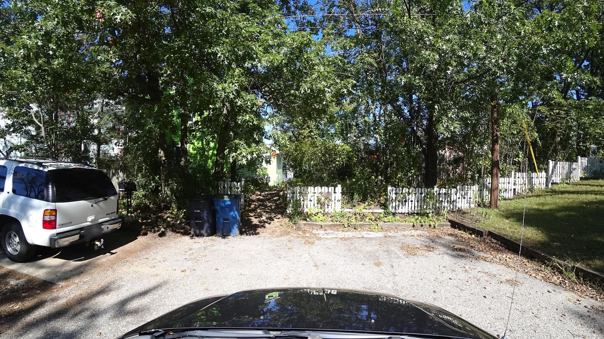 Street view near Queen's Cottage, Michigan City — © mbobcek (CC BY-SA · Mapillary)