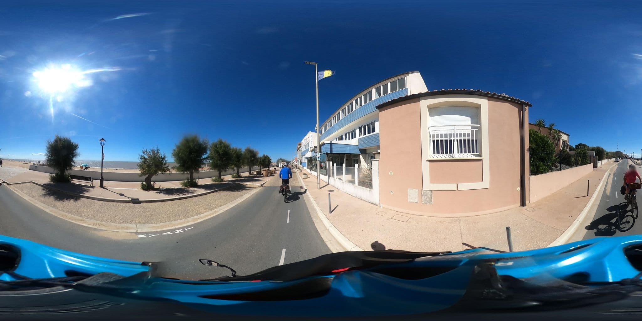 Street view near Le Rivage, Châtelaillon-Plage — © padididejurbise (CC BY-SA · Mapillary)