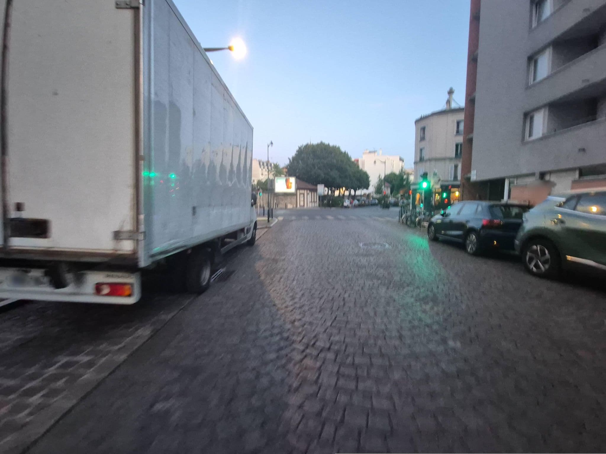 Street view near Séjours & Affaires St Mandé - Montreuil, Saint-Mandé — © gdevin (CC BY-SA · Mapillary)