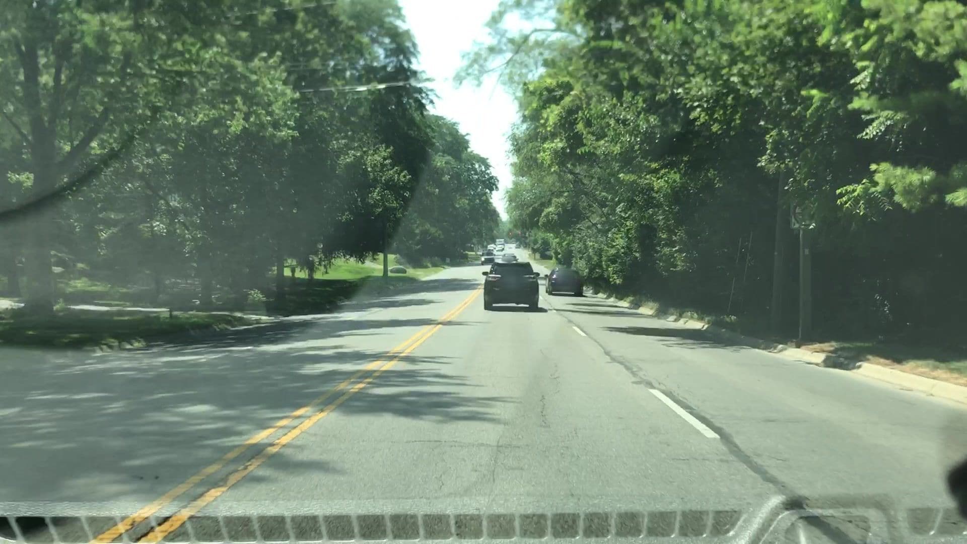 Street view near anbuckeye3 zzzzzz, Upper Arlington — © lvl5 (CC BY-SA · Mapillary)