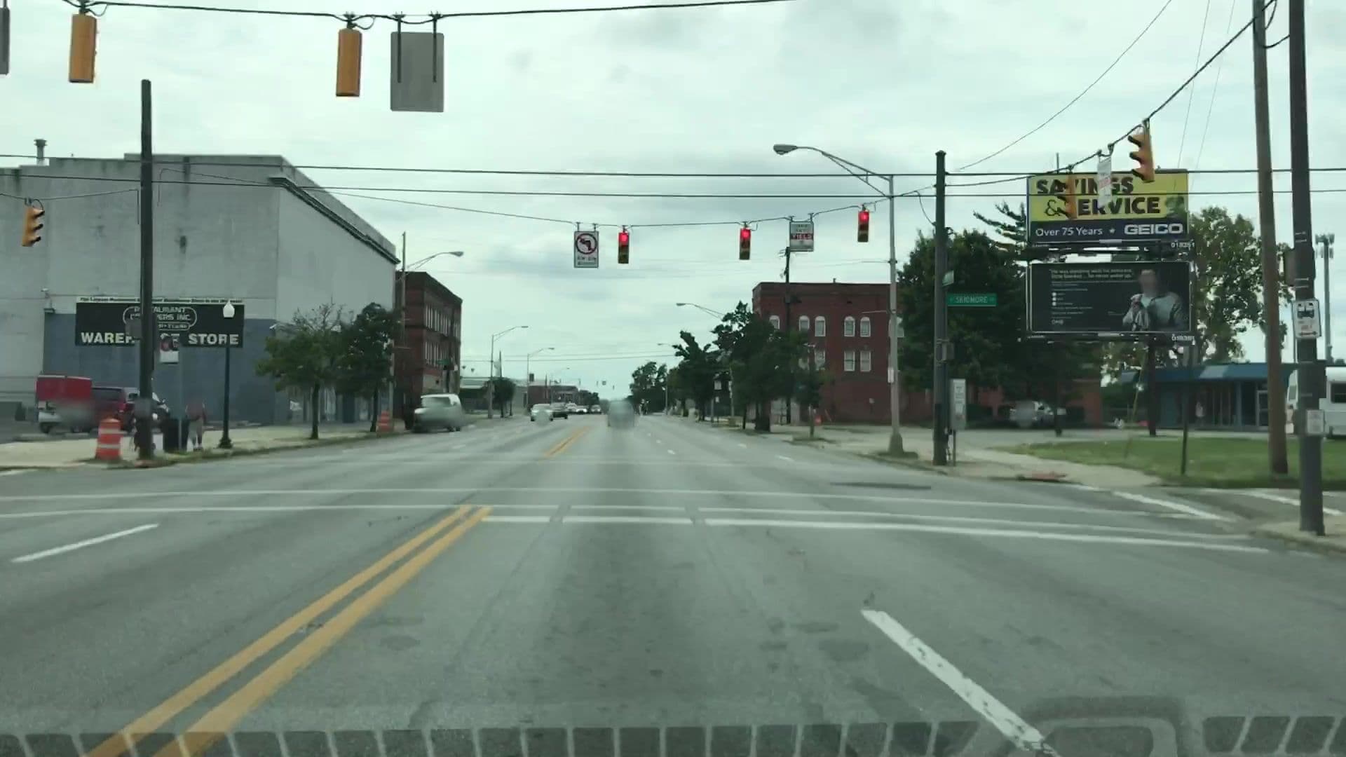 Street view near Inn Towne Motel, Columbus — © lvl5 (CC BY-SA · Mapillary)