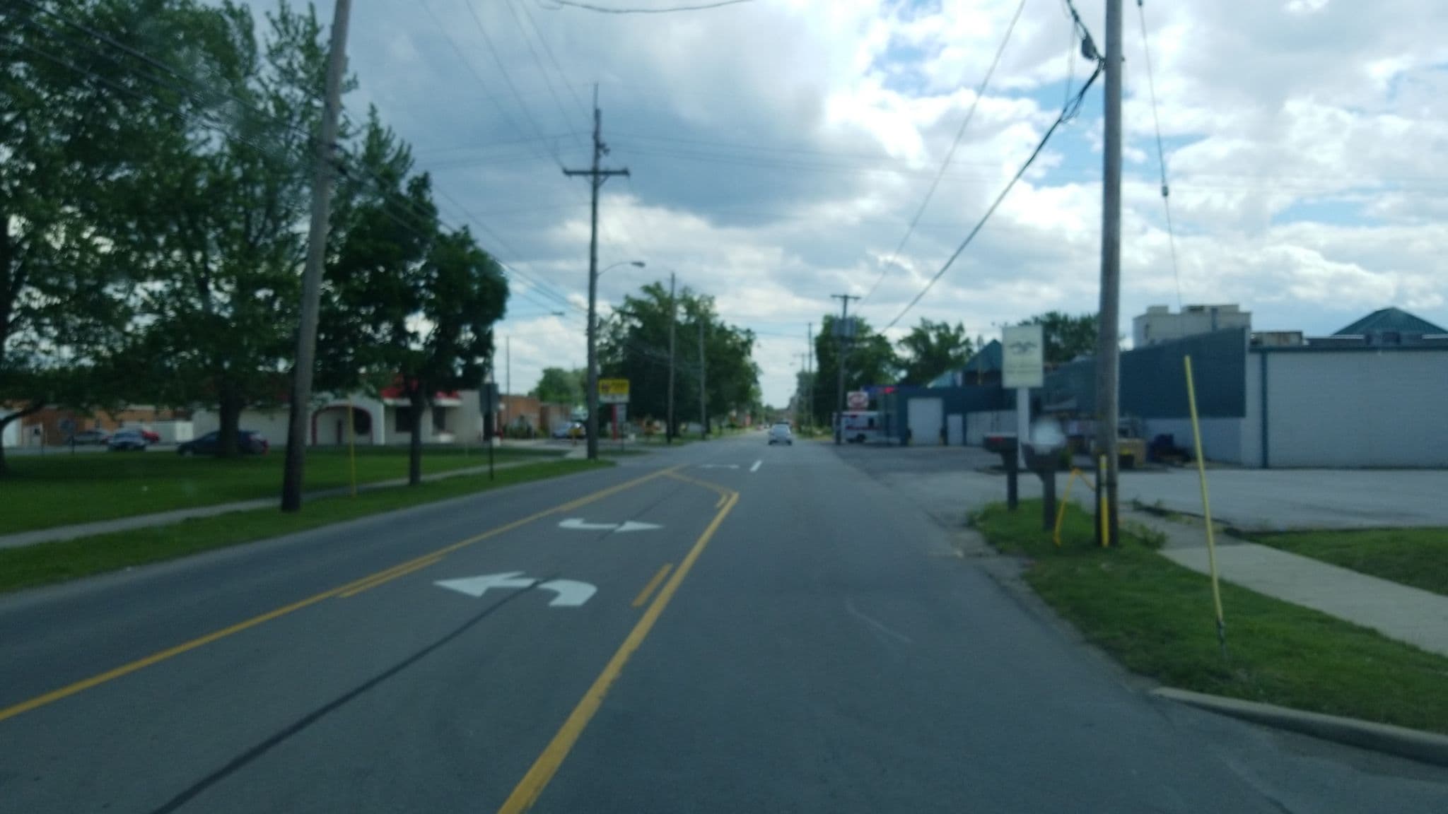 Street view near Royal Motel, Wakeman — © jbthemilker (CC BY-SA · Mapillary)