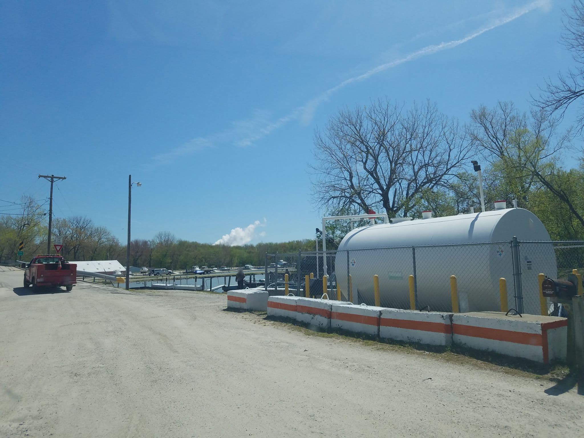 Street view near Turtle Point Brick House, Port Clinton — © jbthemilker (CC BY-SA · Mapillary)