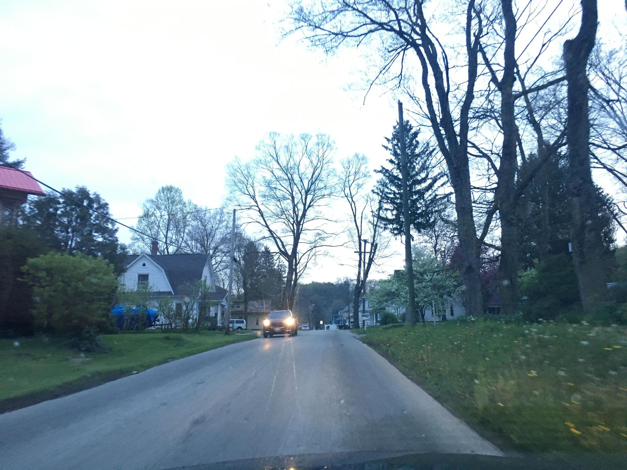 Street view near Maria's Bed and Breakfast, Apple Creek — © slimguy (CC BY-SA · Mapillary)