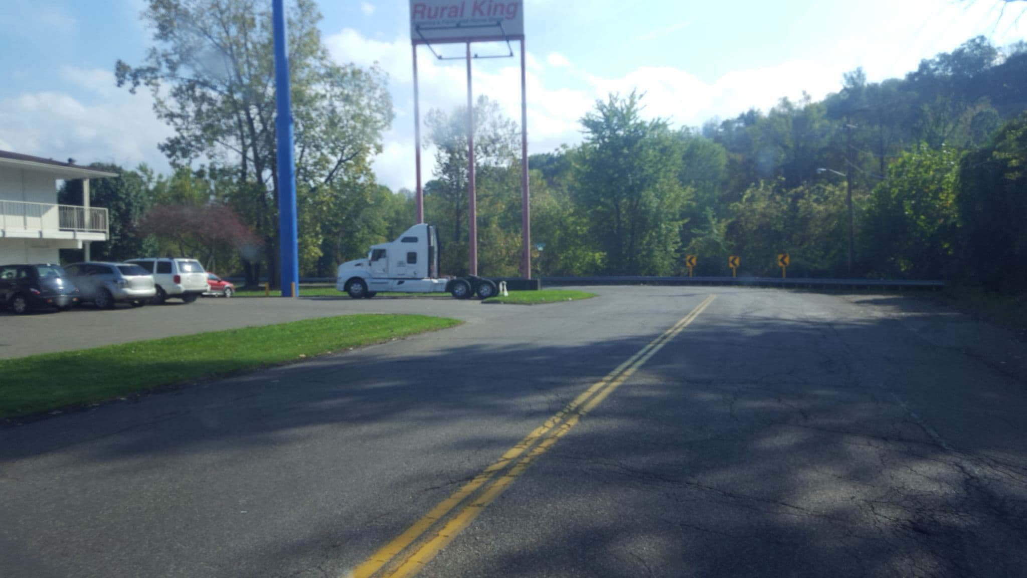 Street view near Americas Best Value Inn New Philadelphia Dover, New Philadelphia — © jbthemilker (CC BY-SA · Mapillary)