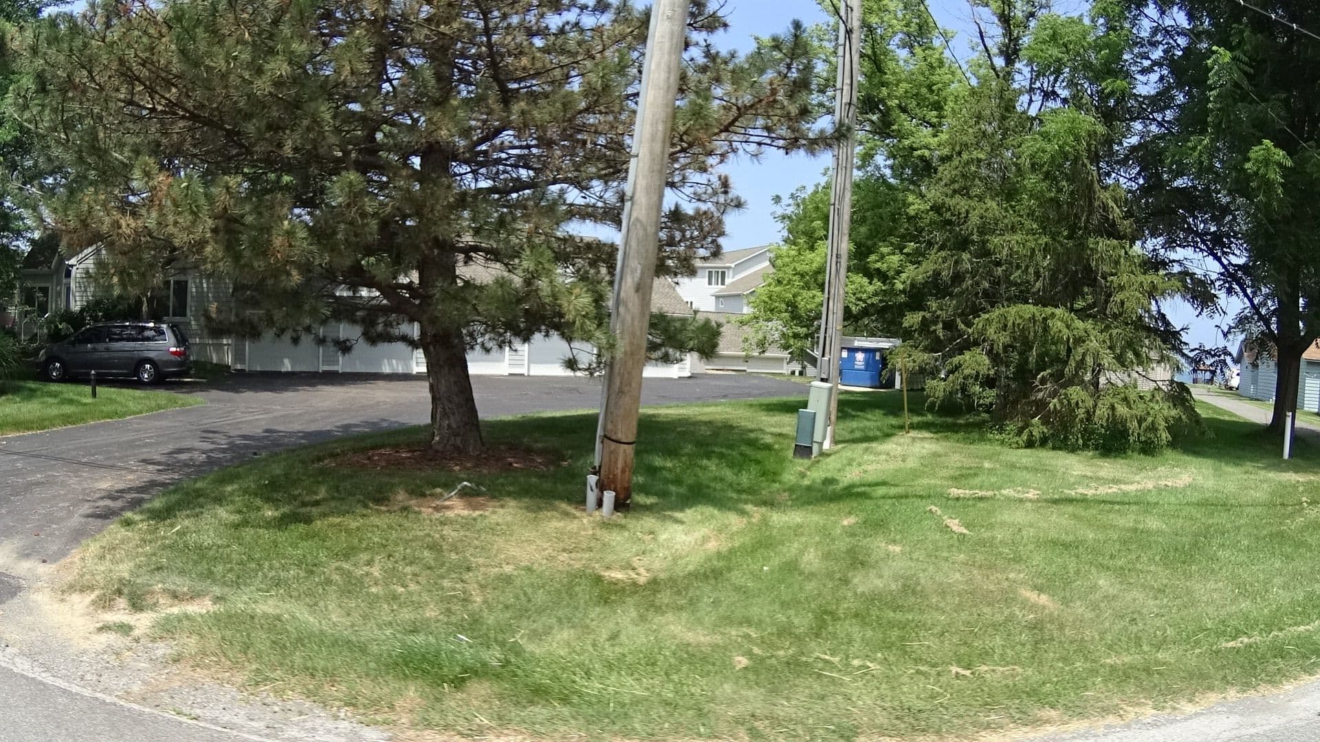 Street view near Plaz Vilka Beachfront Cottages, Vermilion — © mwroblewski (CC BY-SA · Mapillary)