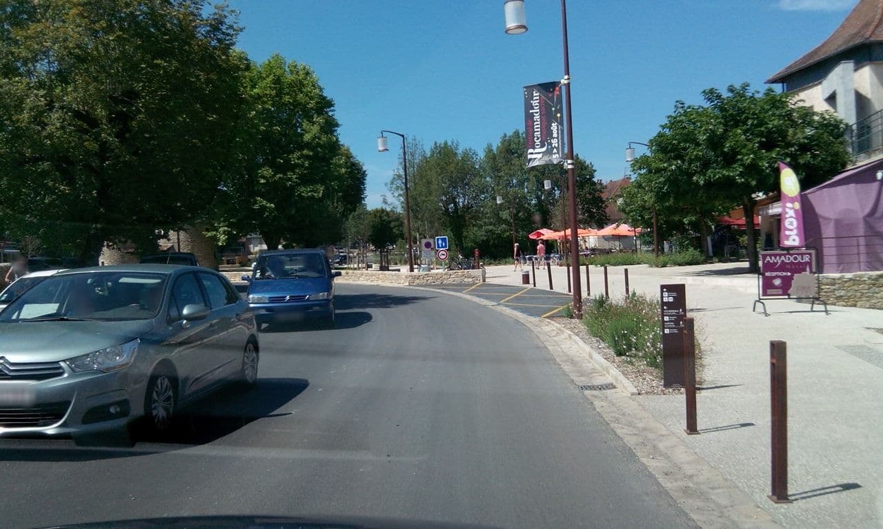 Street view near Amadour Hôtel, Gramat — © alainproviste (CC BY-SA · Mapillary)