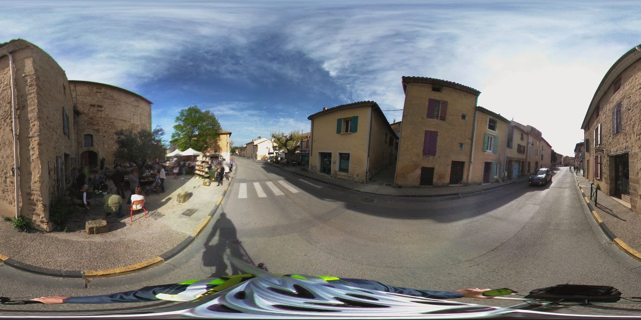 Street view near Café de France, Sérignan-du-Comtat — © cabinetcourbi (CC BY-SA · Mapillary)