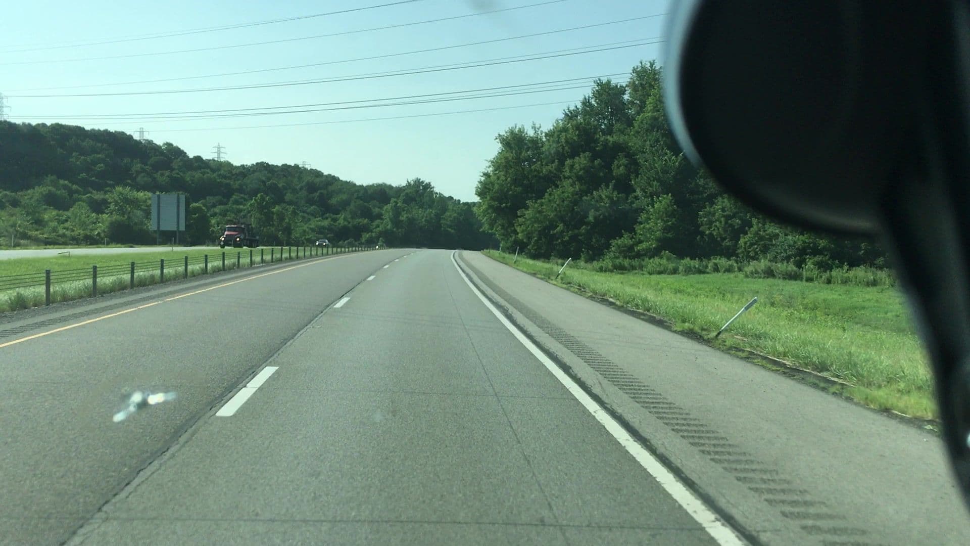 Street view near Brokencar On 422, New Castle — © lvl5 (CC BY-SA · Mapillary)