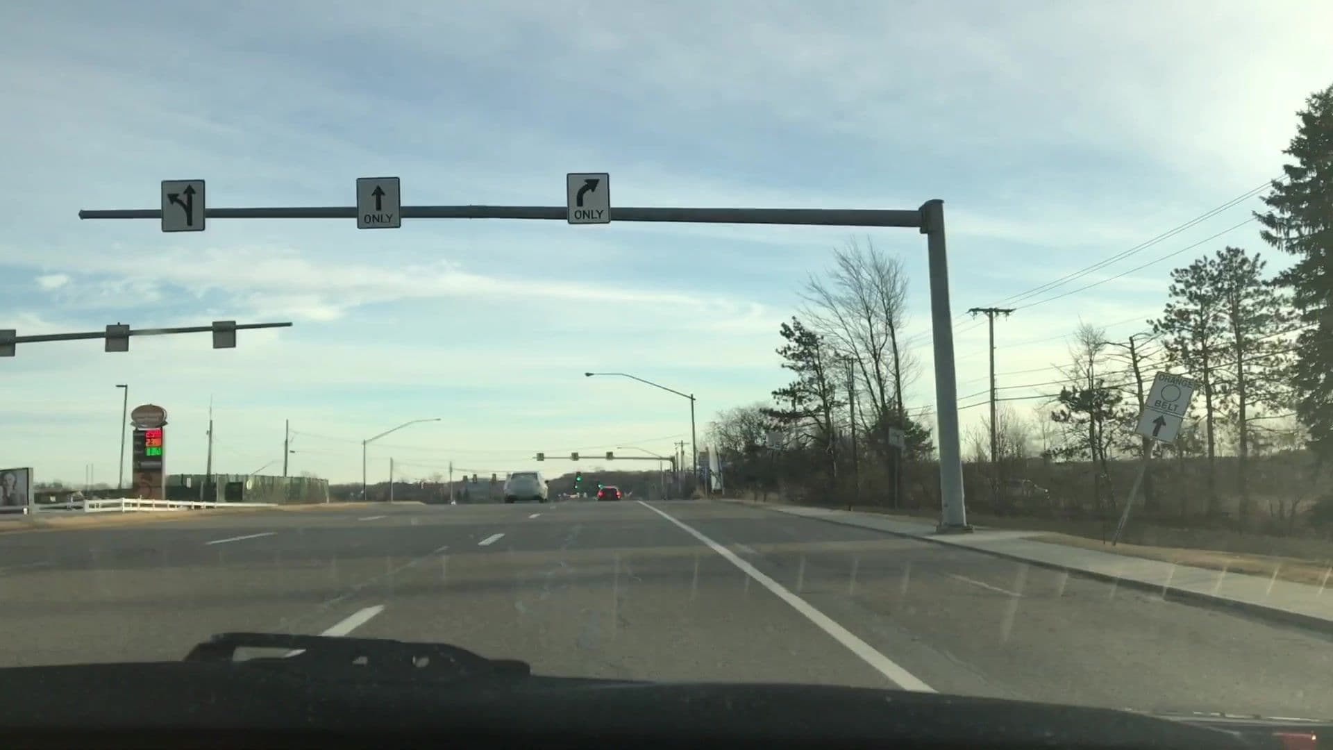 Street view near Hampton Inn Pool, Bradford Woods — © lvl5 (CC BY-SA · Mapillary)