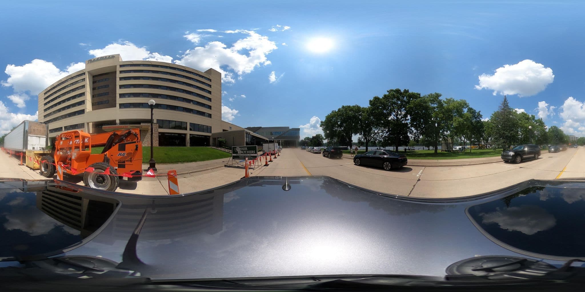 Street view near Blueshirts HQ, La Crosse — © quickness805 (CC BY-SA · Mapillary)