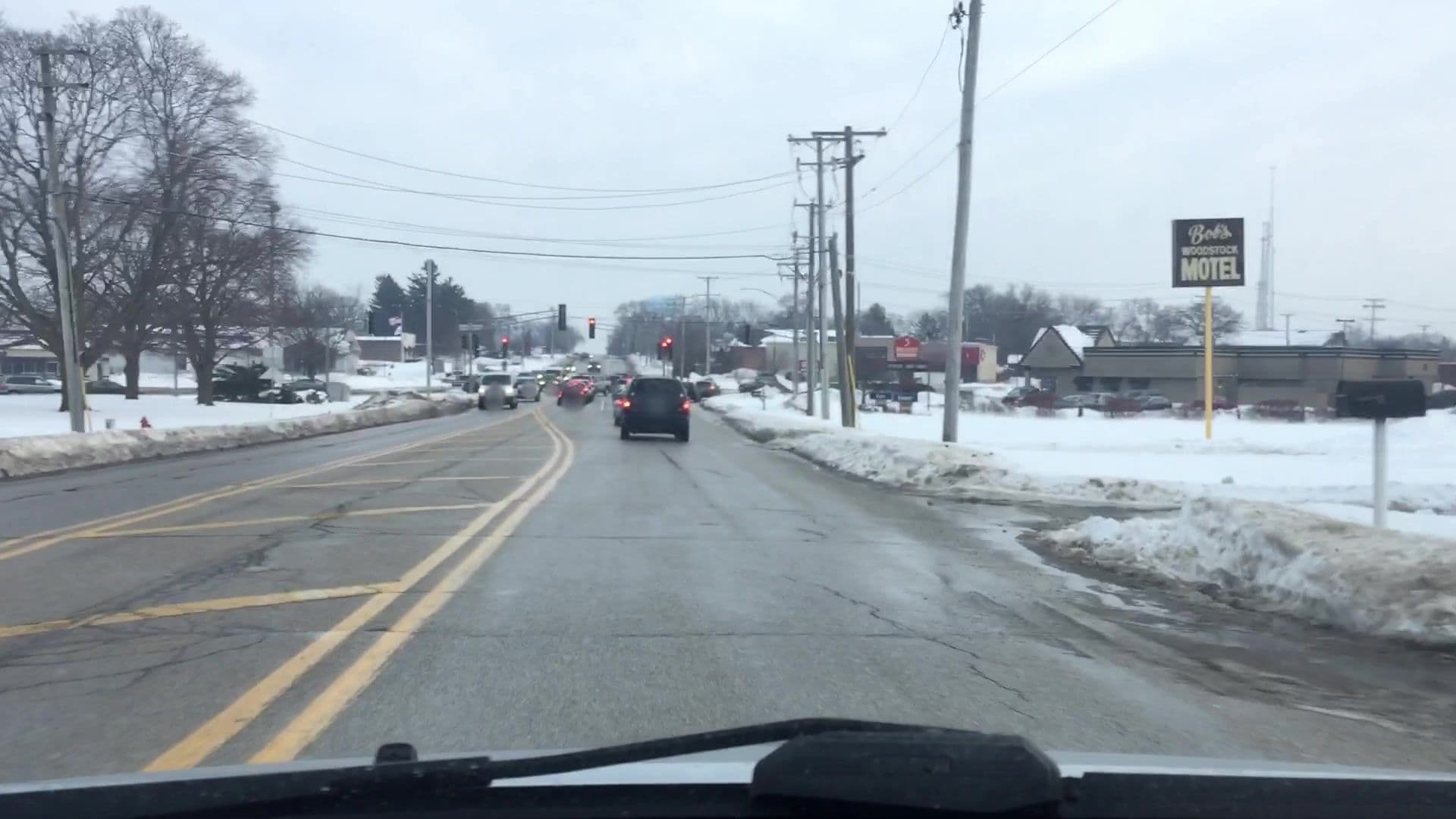 Street view near Bob's Woodstock Motel, Bull Valley — © lvl5 (CC BY-SA · Mapillary)