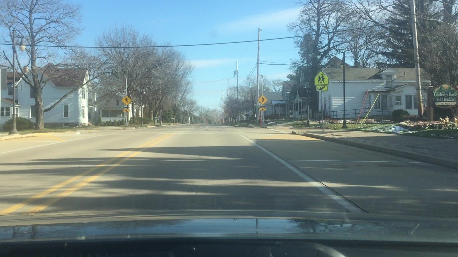 Street view near Cambridge House Bed & Breakfast, Lake Ripley — © lvl5 (CC BY-SA · Mapillary)