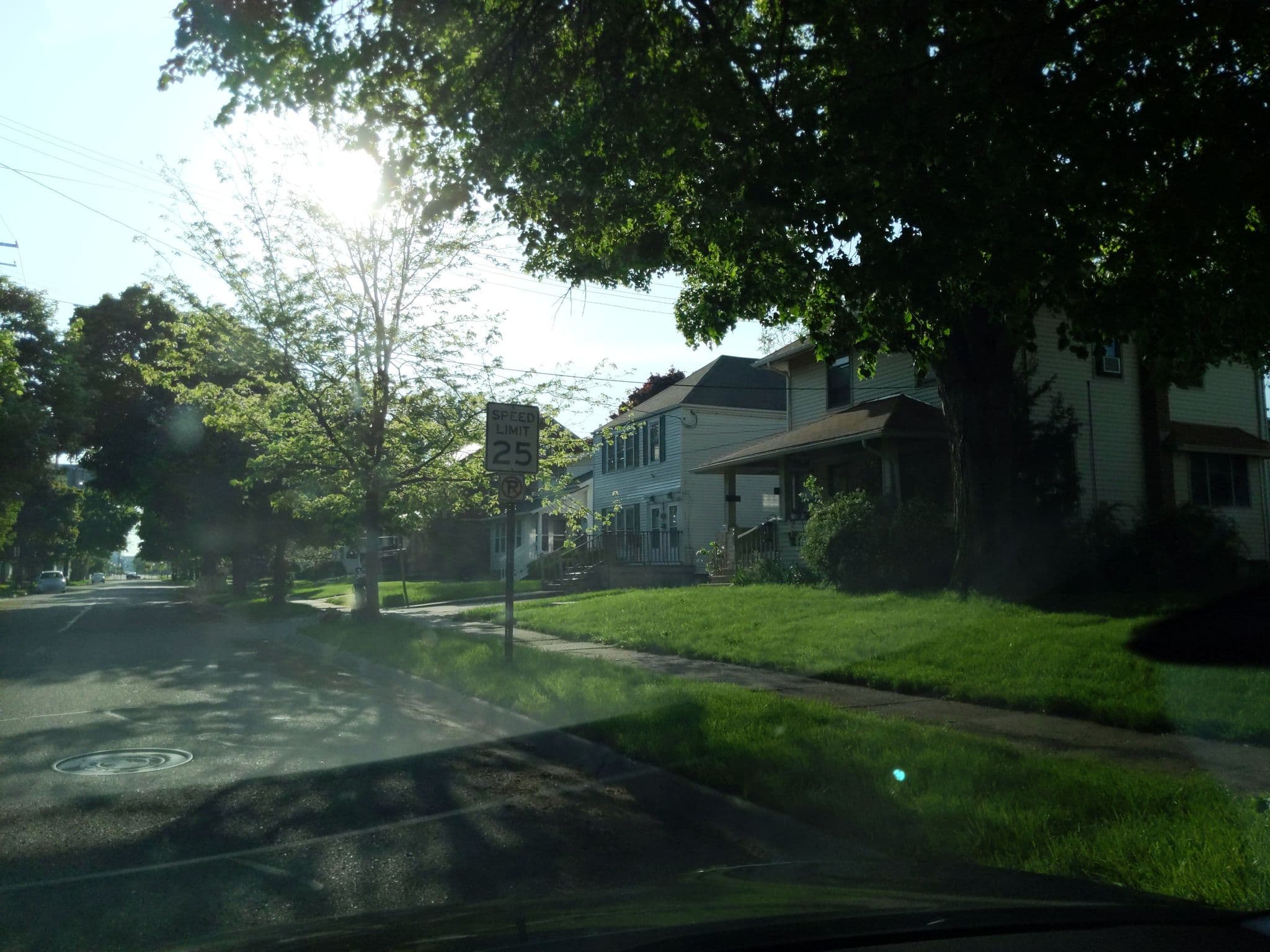 Street view near Tetley Towers, Lansing — © treestryder (CC BY-SA · Mapillary)